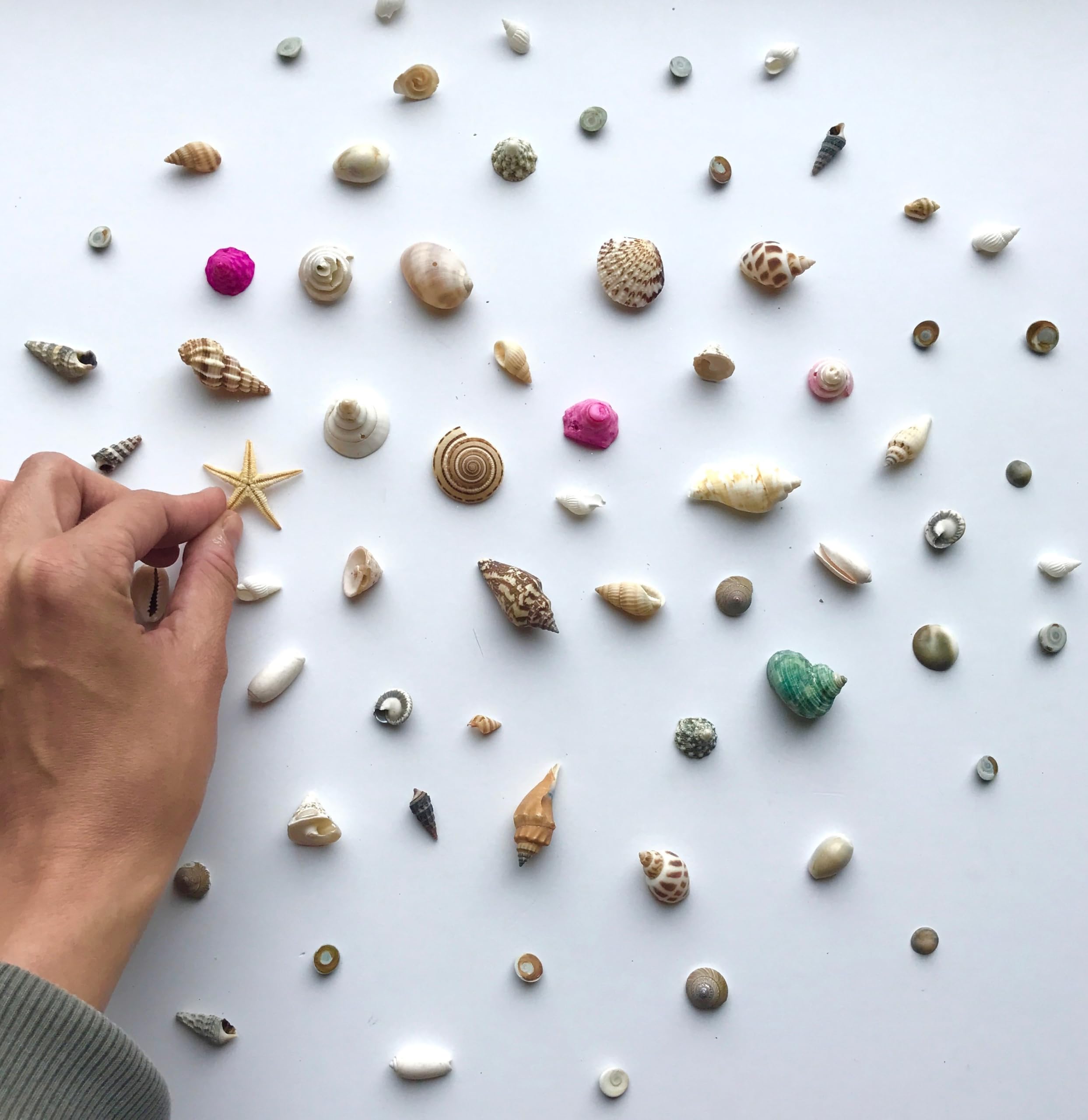 Acrylic Ice Rock Cubes 1 Lb Bag, Vase Filler or Table Decorating Idea (Yellow)