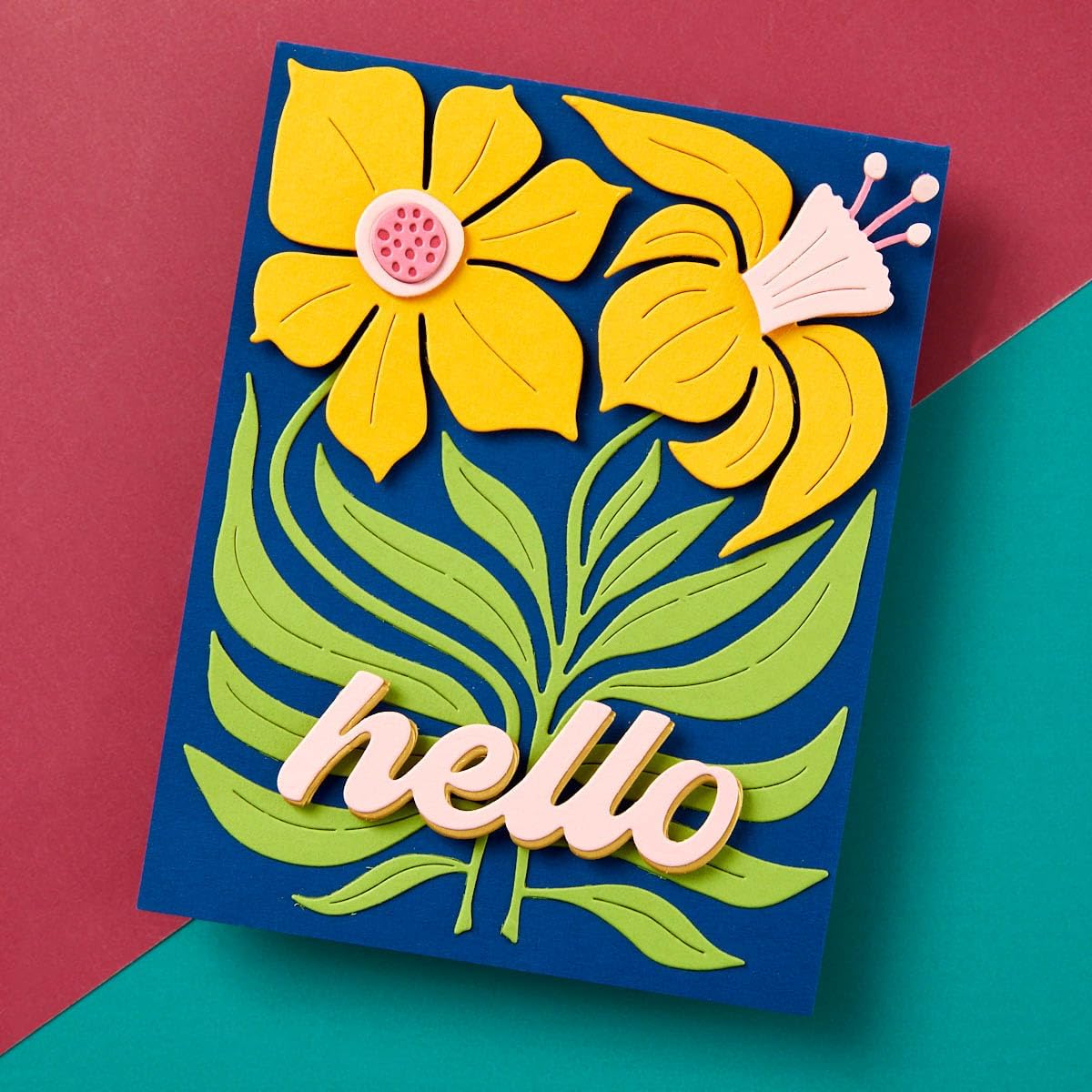 Spellbinders S5-617 Fresh Picked Daffodils Etched Dies from The Fresh Picked Collection