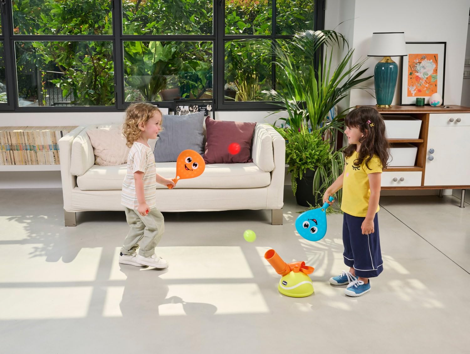 Chicco Padel Set, Gioco elettronico Padel, Include Due Racchette e 4 Palline, Allena la coordinazione Manuale e la motricità fine, Giochi Sportivi, 3-5 Anni