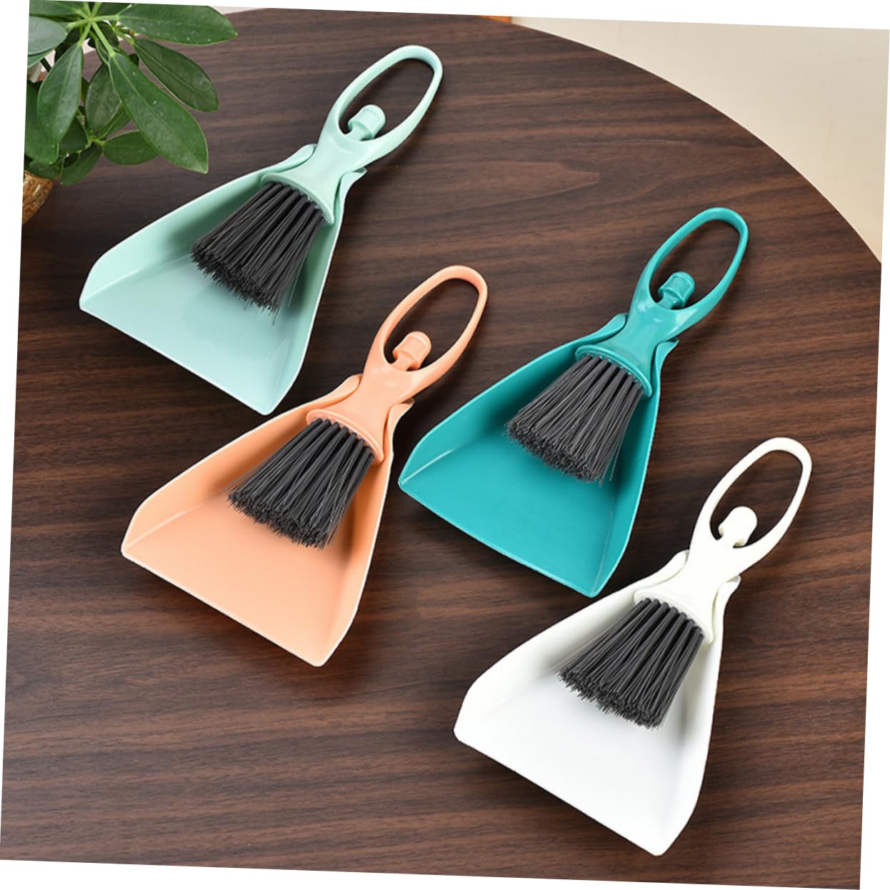GLSTOY 4 Sets Cleaning Small Dustpan Pp Car Vent Cleaner Desktop Cleaning Broom Nylon Desk Cleaner Brush
