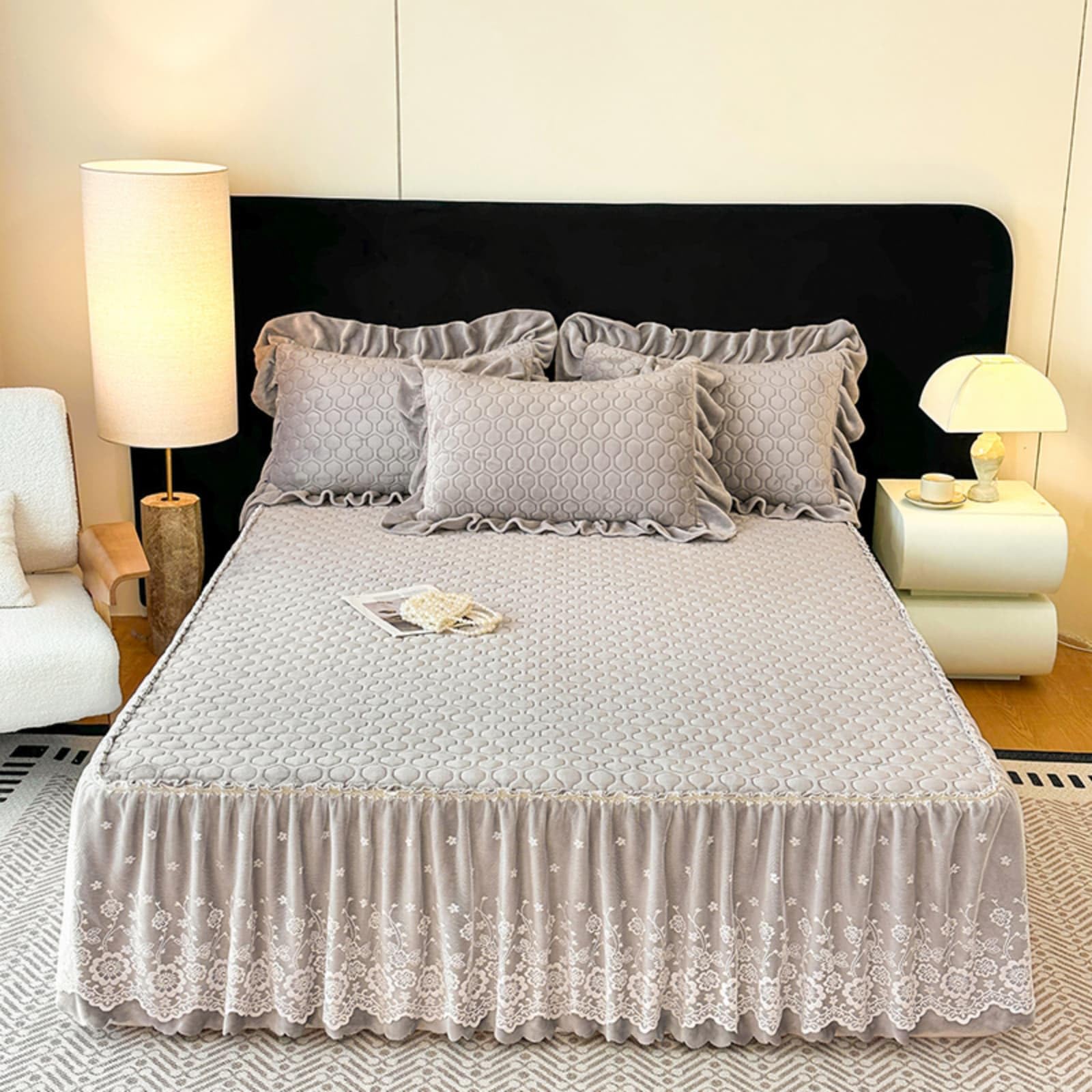 Odot Cache Sommier Flanelle, Jupe de Lit a Volant Cache-Sommiers Matelassée Doux Microfibre Bordure en Dentelle Drap Housse Élastique avec Jupe Drap Housse Lavable (Gris Clair,180x200cm)