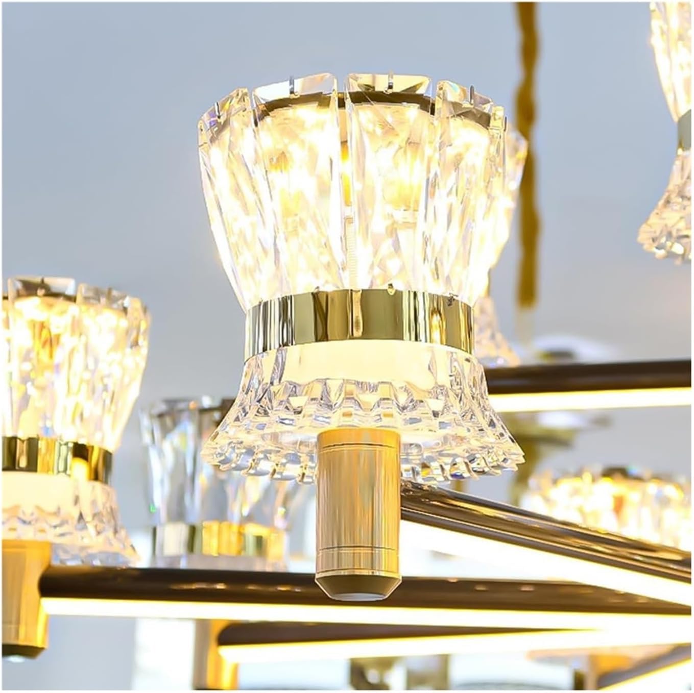 Nowoczesna, wisząca lampa w stylu rustykalnym w stylu rustykalnym, czarno-złota, kryształowa, z 6/8 diodami LED. Idealna do jadalni, sypialni, salonu, kuchni i restauracji (kolor: