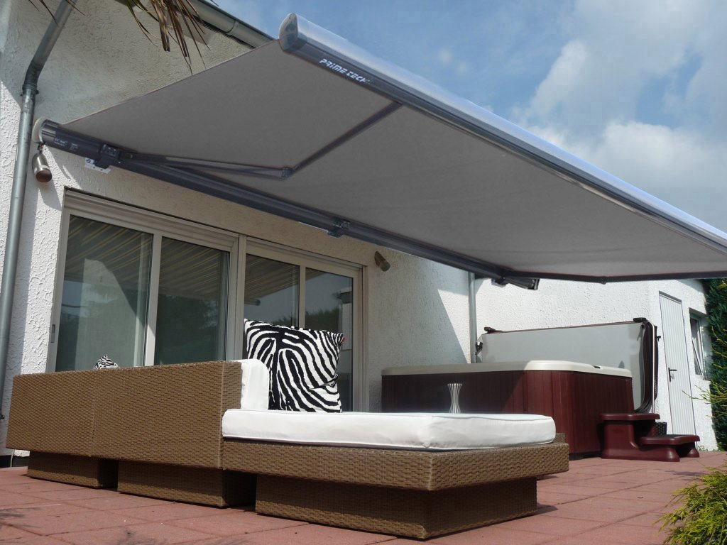 Store banne électrique 600 x 300 cm gris clair