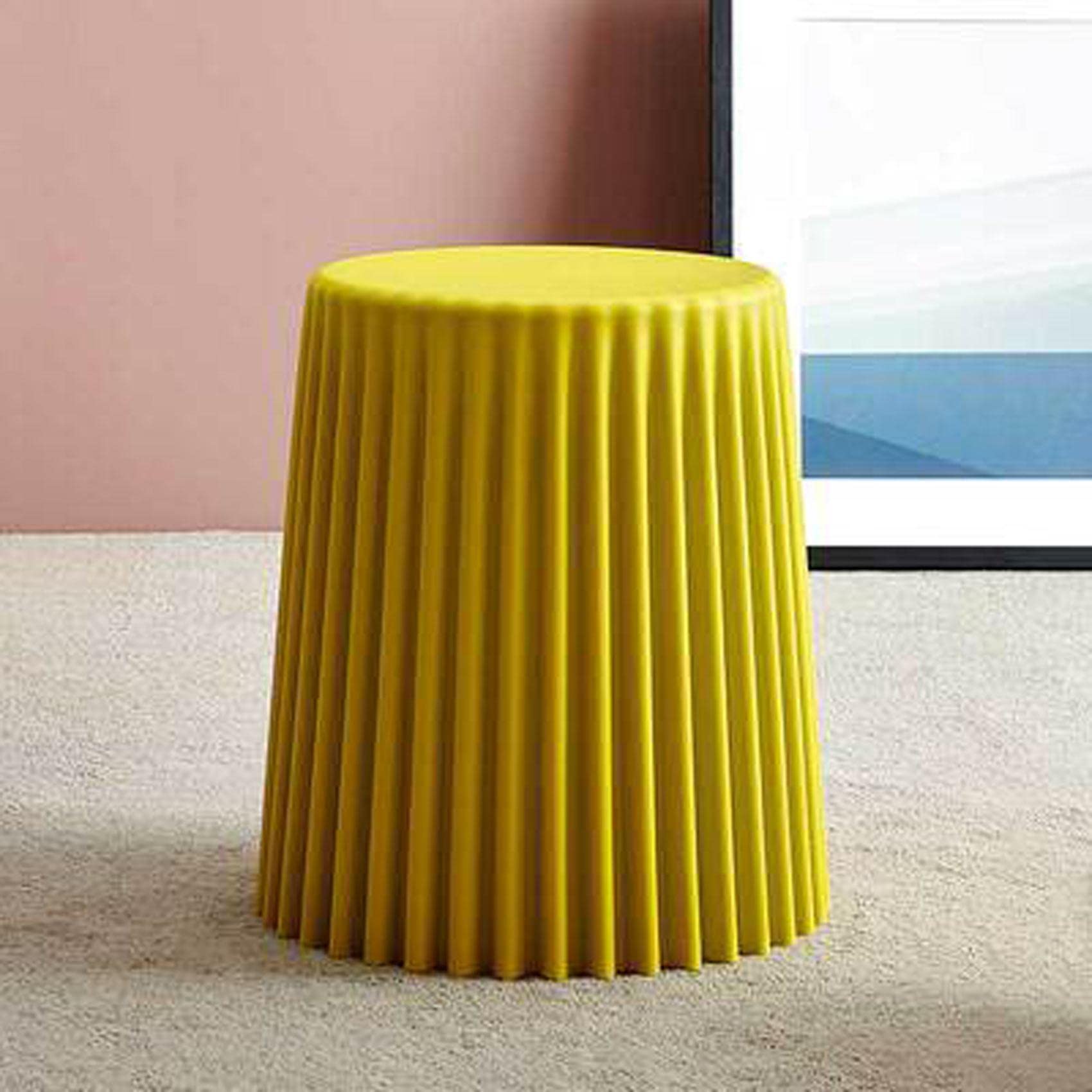 Changement tabouret jaune 31.5x43cm pour s'asseoir facilement dans l'entrée
