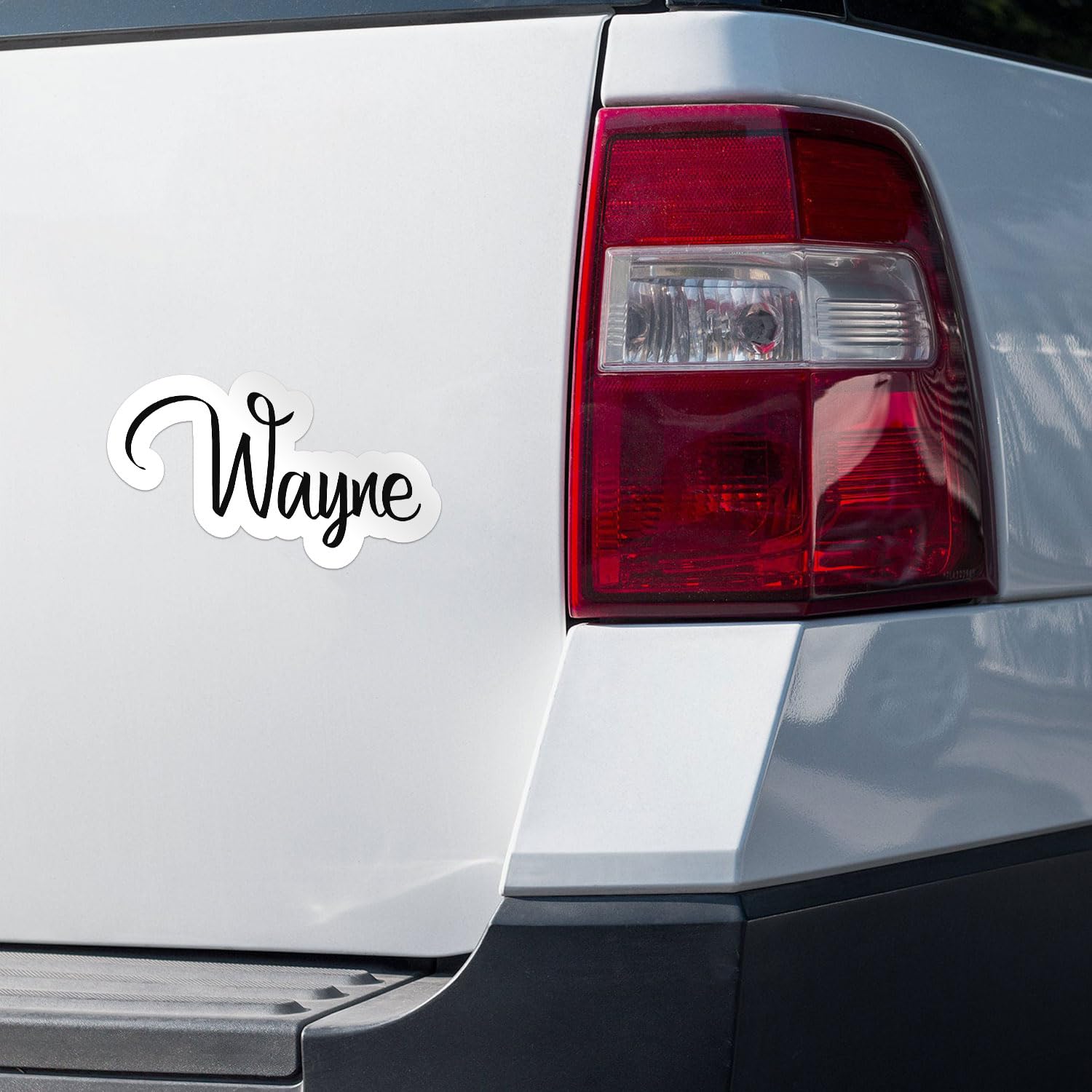 Bond Brands In Wayne Enterprises Collection | Bond Lifestyle - Foto 7