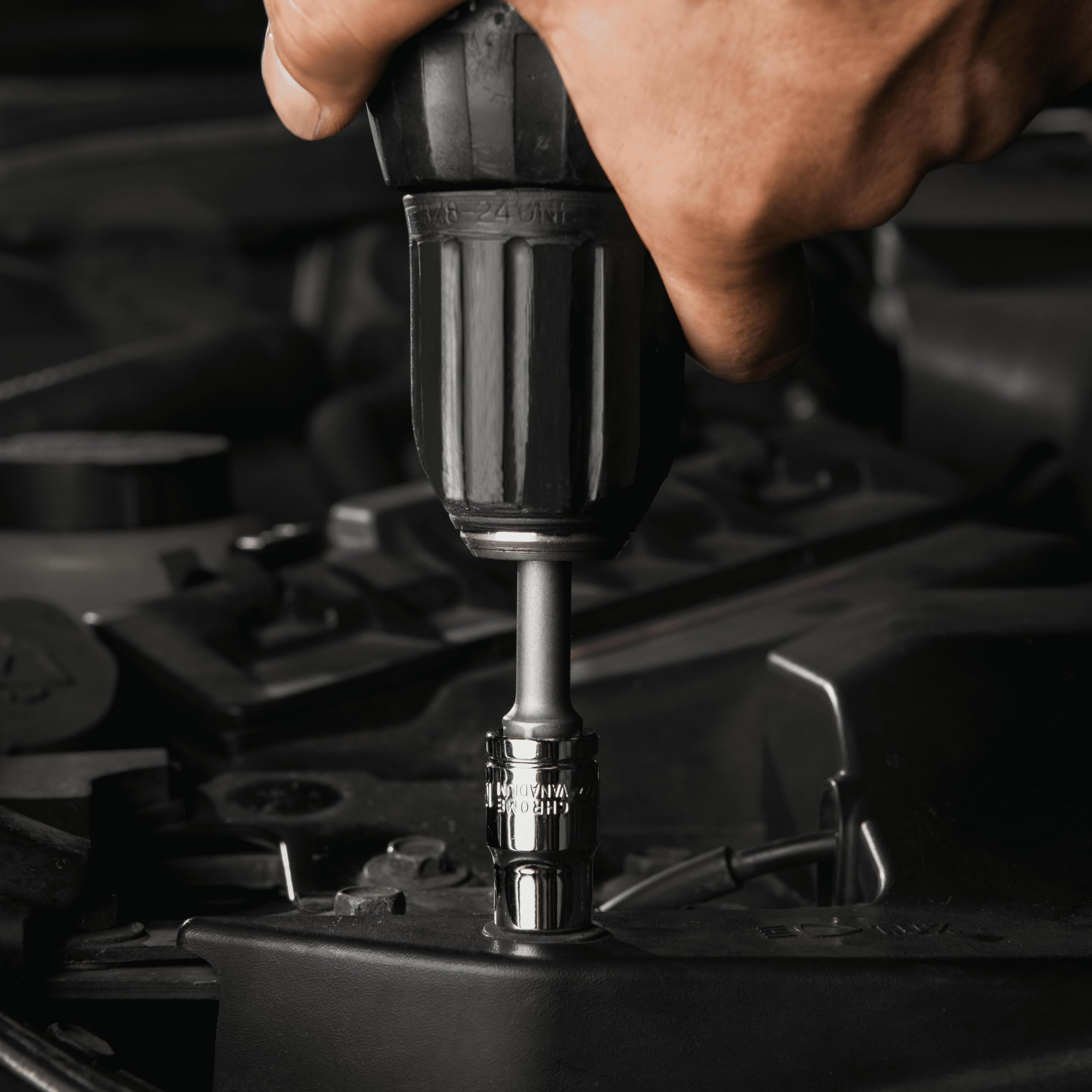 EPAUTO - Set di chiavi a bussola con attacchi da 1/4" e 3/8", con cricchetto reversibile
