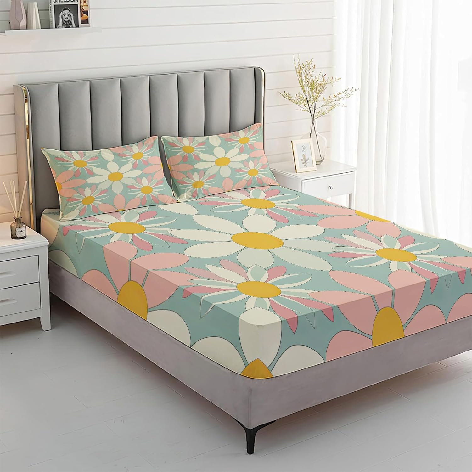 Retro Daisy Sheets Queen Size - Floral Bed Sheets - Soft Microfiber Sheet & Pillowcase Sets 4 Piece with 16 Inch Deep Pocket - Colorful Flower Patterned Bedding Decor
