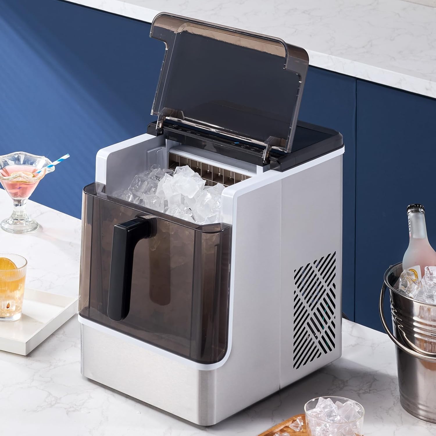 VEVOR Countertop Ice Maker, 32 Cubes Ready in 15 Mins, 46lbs in 24Hrs, Self-Cleaning Portable Ice Maker with Convenient Ice Transfer, Ice Machine with 2 Sizes Ice Cube for Home Kitchen Office Party