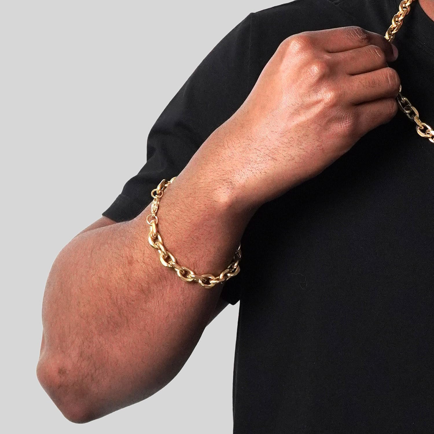 Invicta Bracelet for Men, Stainless Steel Chain Jewelry, Knife Edge Oval Link, 10.6mm, 8.75" - Image 2