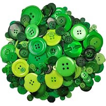 600-700 pcs Round Resin Buttons Assorted Sizes for Crafts Sewing DIY Manual Button Painting DIY Handmade Ornament Buttons, 2 Holes and 4 Holes Green
