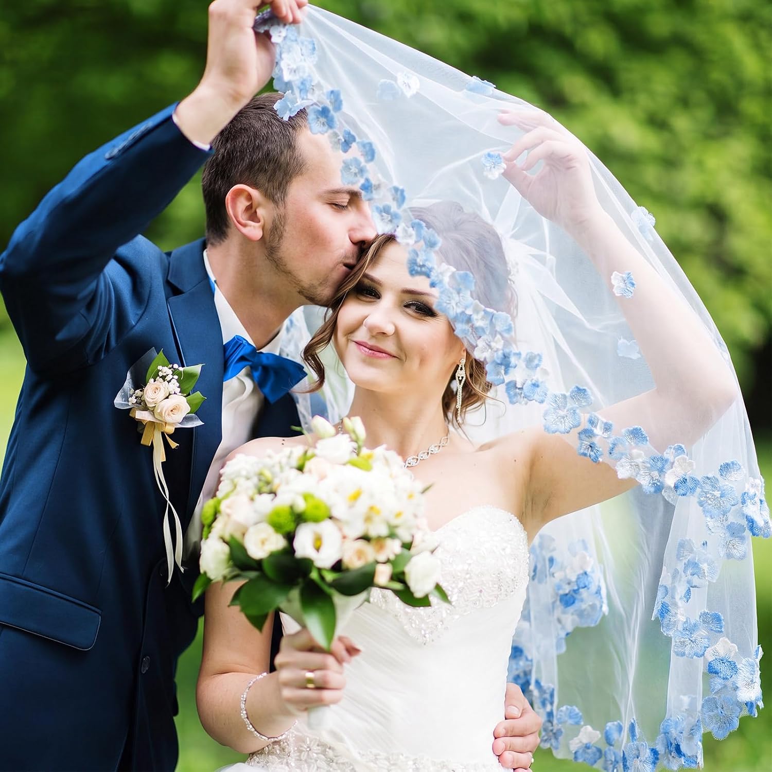 Women's Short 2 Tier Blue Embroidered Flower Wedding Bridal Veil with Comb Bachelorette Party Hairpiece Bridesmaid Gift Wedding Headband Accessory Bridal Shower Headband Engagement Gift