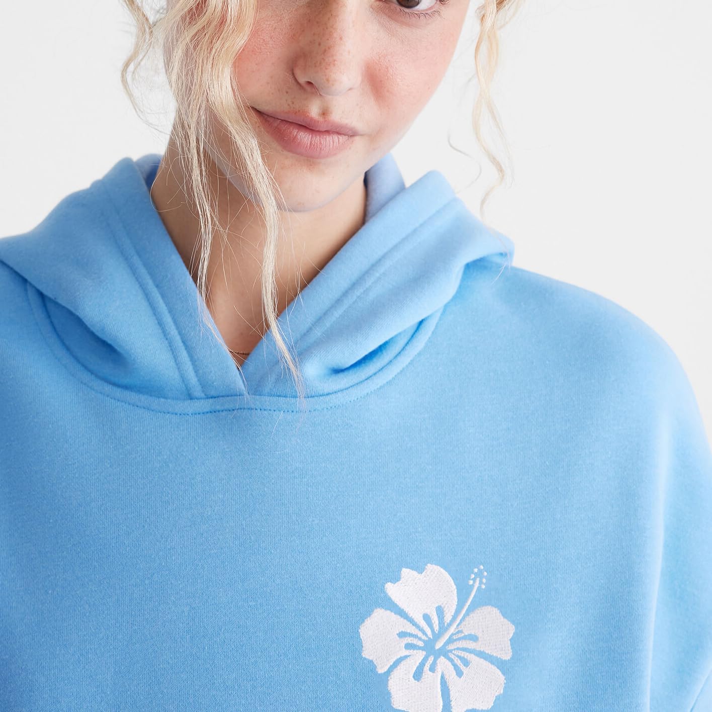 Amiblvowa Preppy Oversized Graphic Hoodies for Women Teen Girl Long Sleeve Pullover Embroidery Hibiscus Sweatshirt Beachwear - Image 2