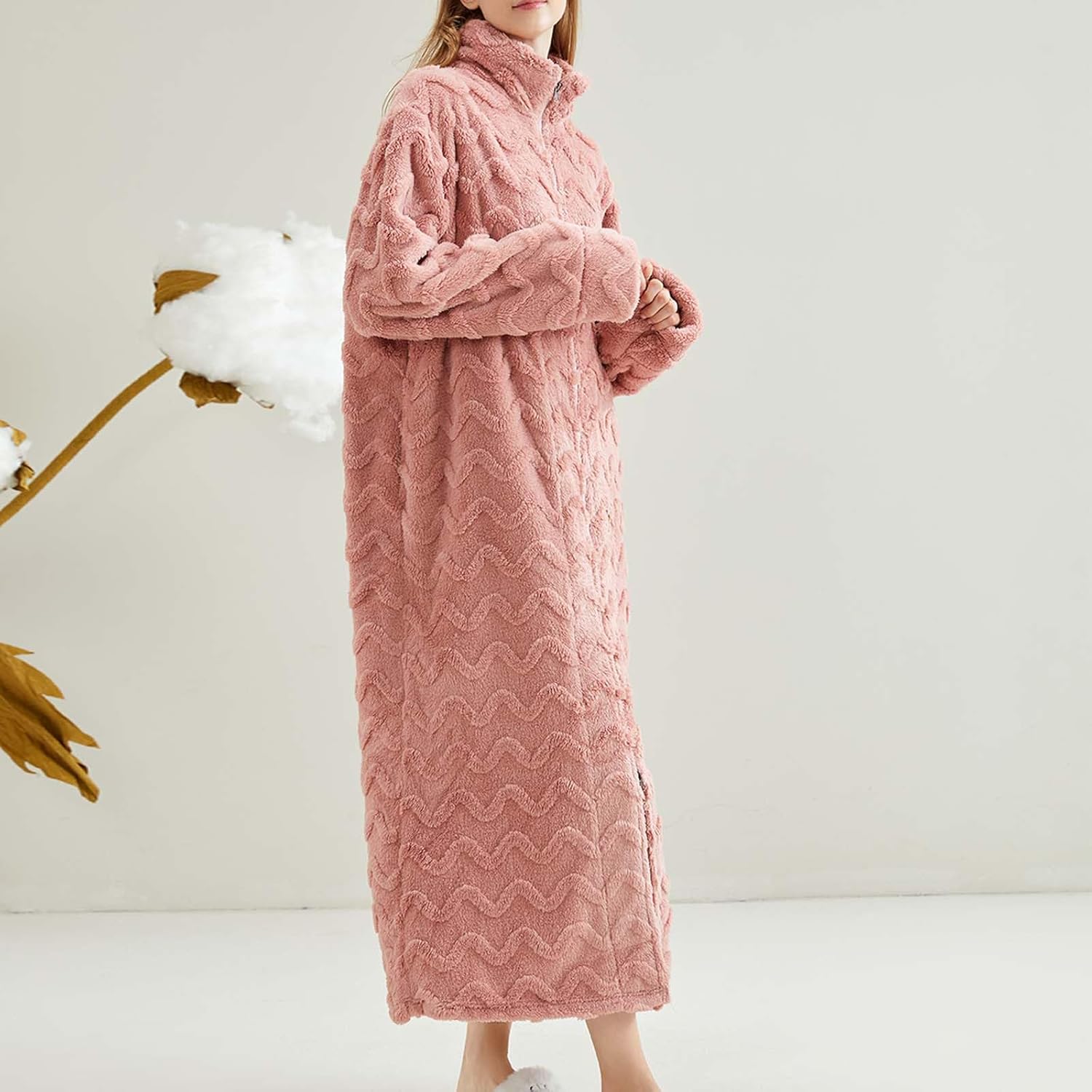 Oplxuo Women's Zip Up Robe Fleece Bathrobe Long Sleeve Zipper Lounger Warm Housecoat Full Length Nightgown with Pockets