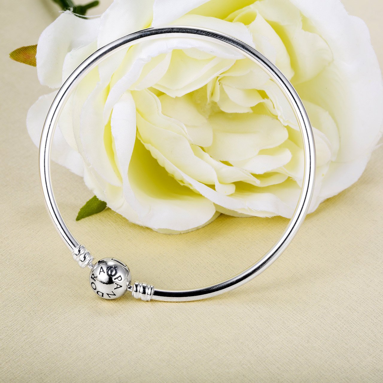 PANDORA Silver bangle bracelet