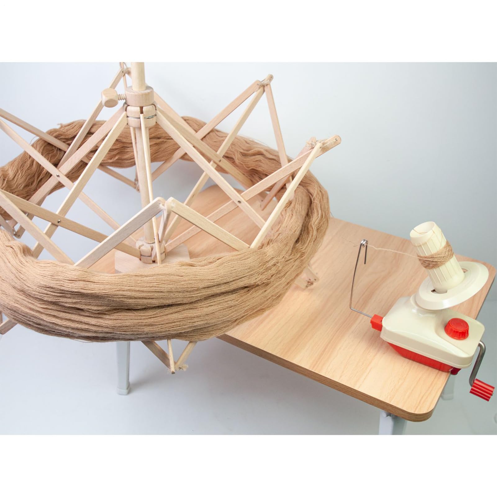 Holzschirm Garnwickler - Häkelgarn Wickelzubehör, mit einer Metallklammer und rutschfestem Kissen | Leicht und leicht zu tragen für ein tolles Geschenk für Häkel- und Strick-Liebhaber