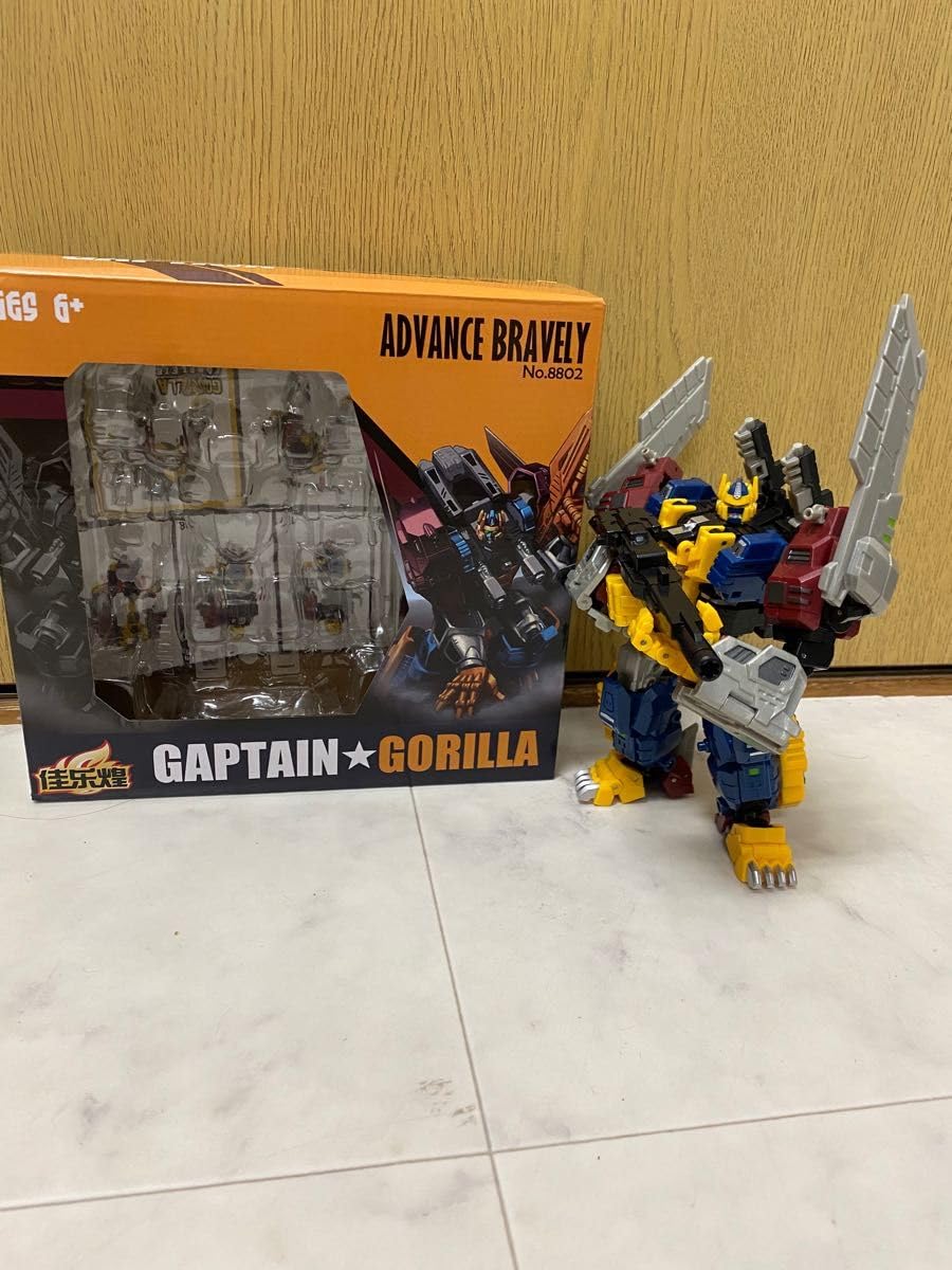 Amazon.co.jp: 非正規 パワードコンボイ 製品名captain gorilla 完成品