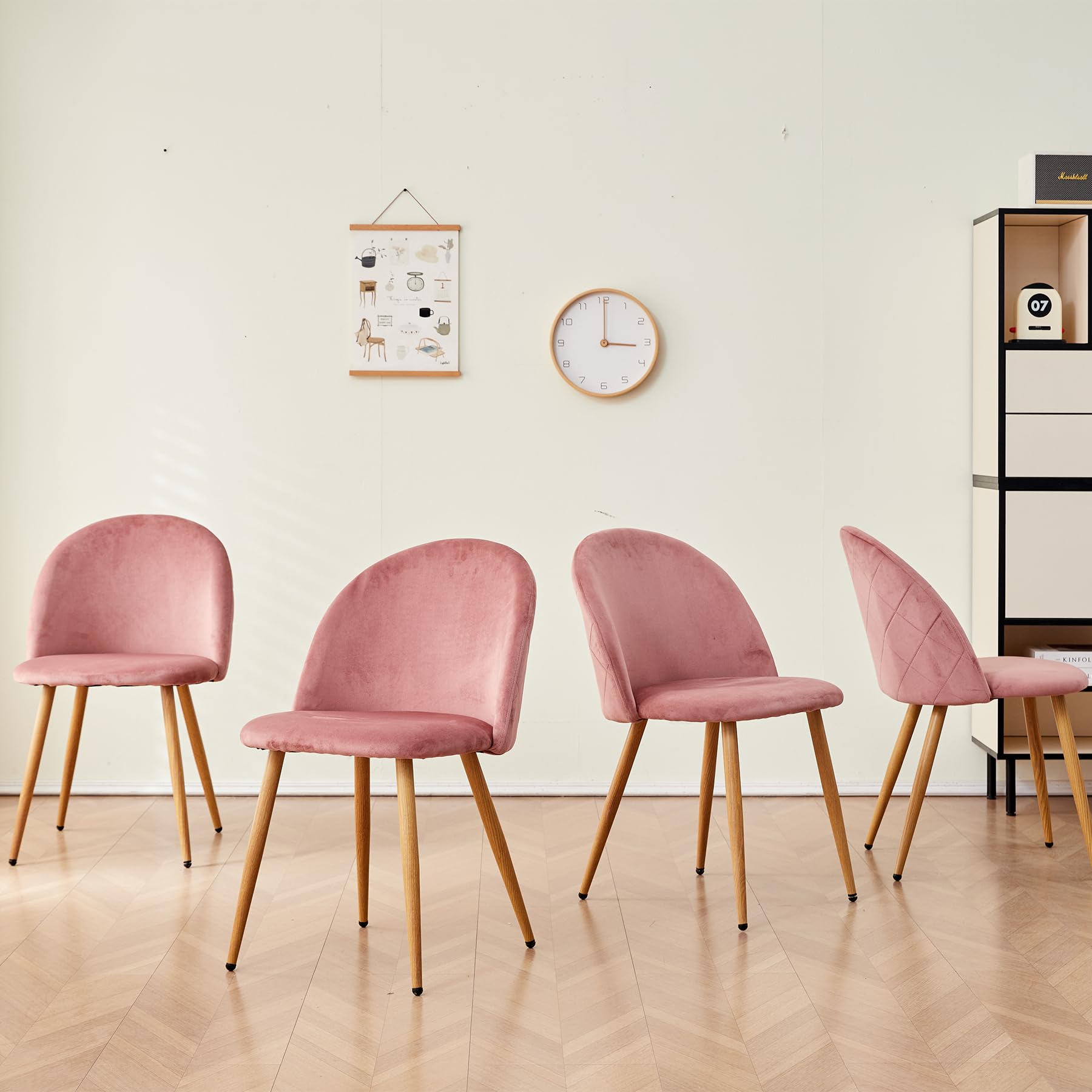 Set di 4 Sedie Imbottite per Sala da Pranzo, con Schienale in Morbido Velluto e Gambe Regolabili in Metallo, Colore: Rosa