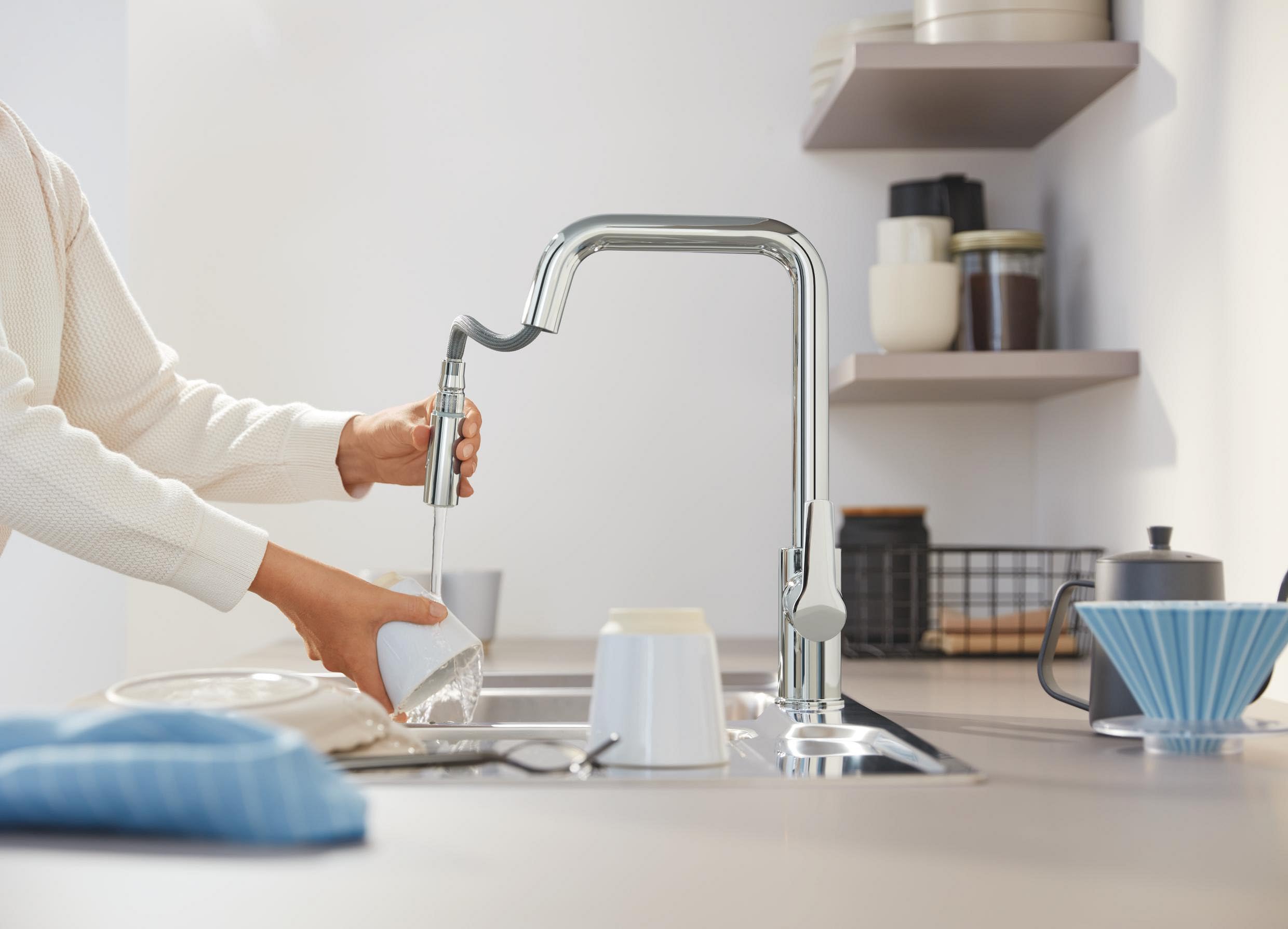 GROHE Start, armatura kuchenna, 2 rodzaje strumienia (kran kuchenny, wyciągana słuchawka, obracany o 360°, oszczędność wody dzięki zmiennemu ograniczeniu ilości, montaż zlewu bez użycia narzędzi