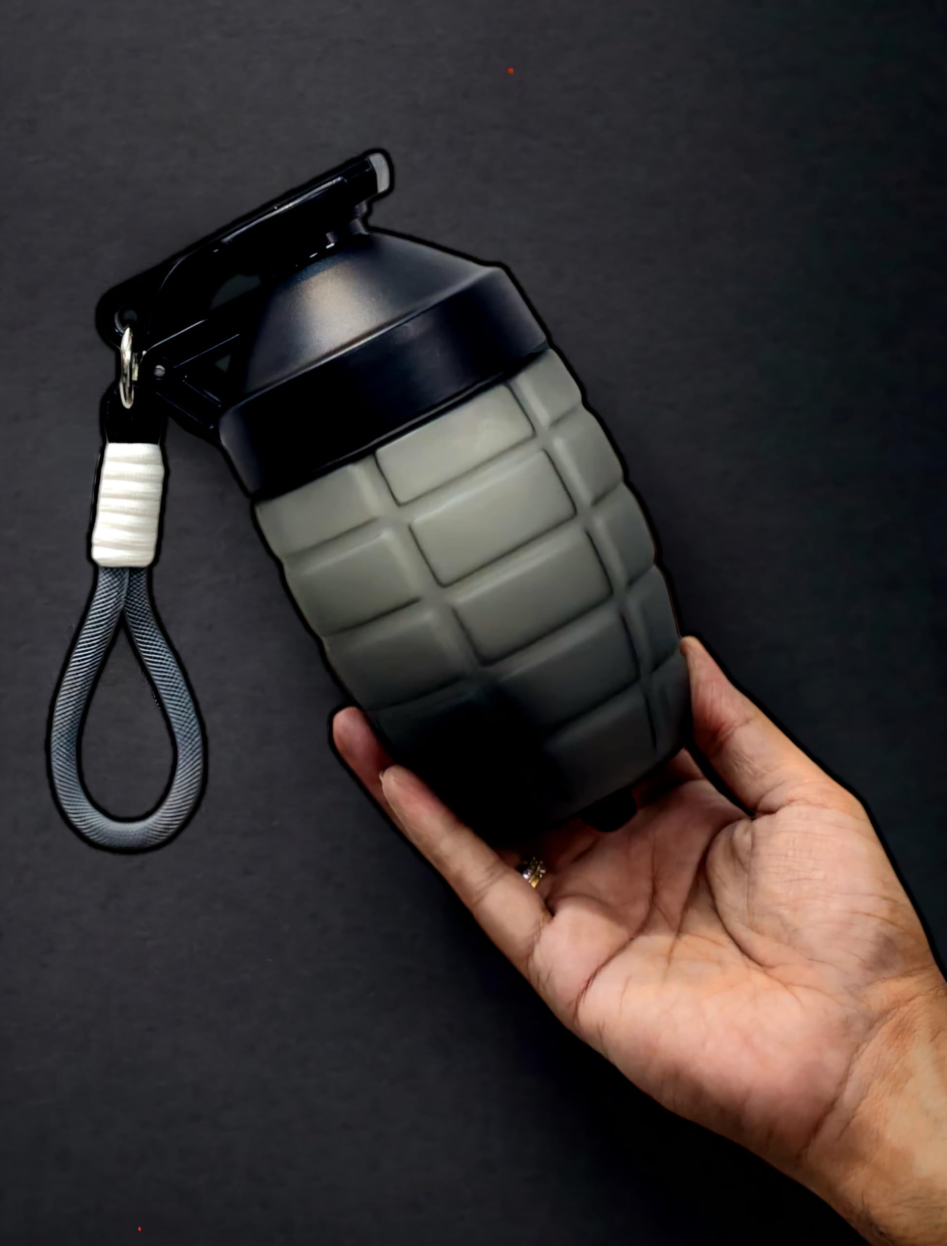 RIANZ Grenade Shape Protien Shaker Bottle Blender 600ml/20oz -Pre Workout Shaker Bottles for Protein Mixes - 100% BPA-Free, Leak Proof with Shaker Ball - 1 Pc (Black)