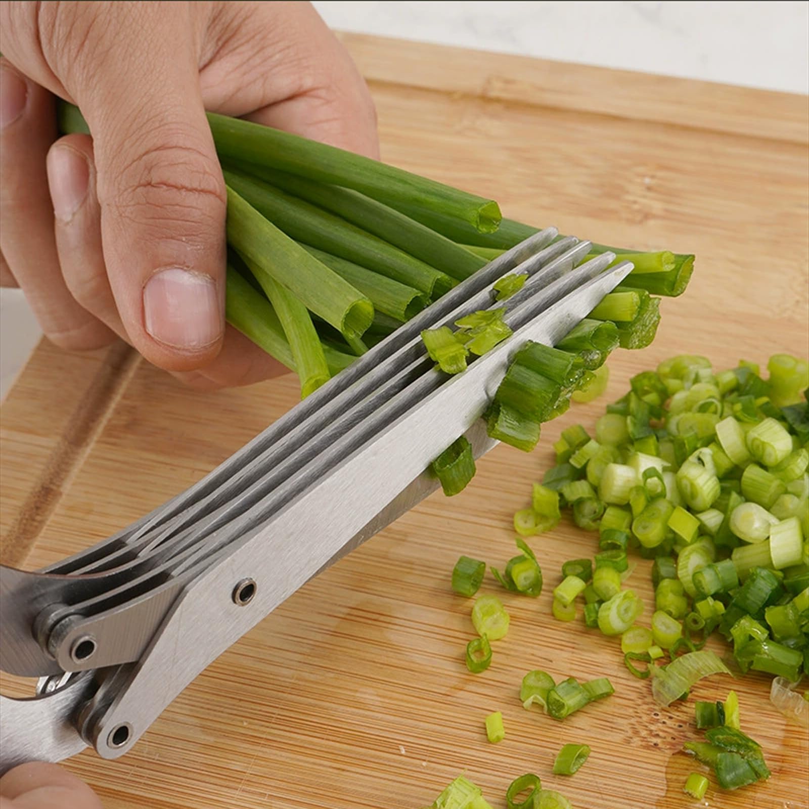 Jidyllic Herb Scissors,5 Blade Kitchen Herb Shears Stainless Steel Multi Blade Kitchen Scissors with Lid and Cleanup Comb for Chopping Chive Onion Cilantro Vegetables - Image 4