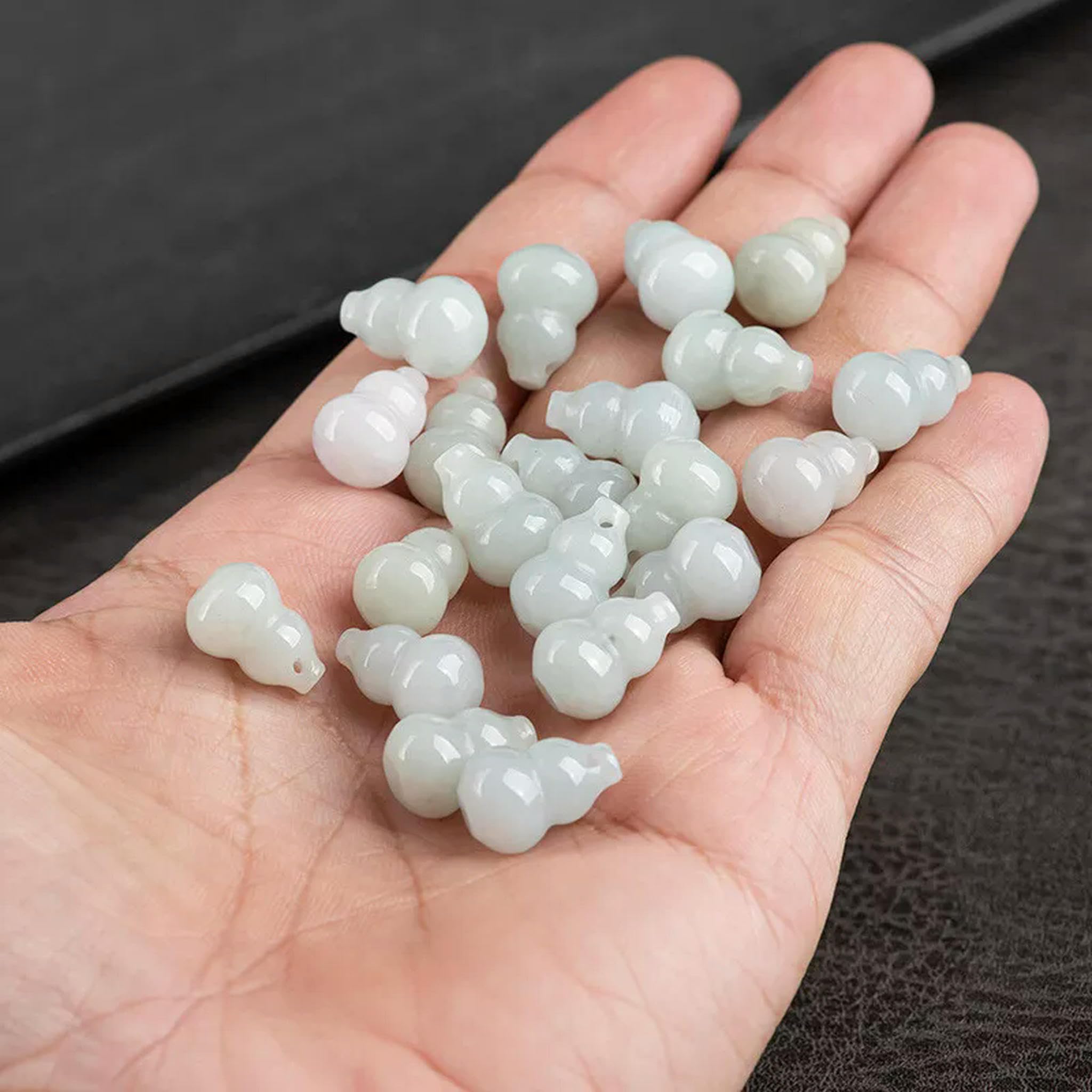 1 stücke 15x10mm Natürliche Kleine Kürbis Smaragd Jade Anhänger Handgemachte DIY Perlen