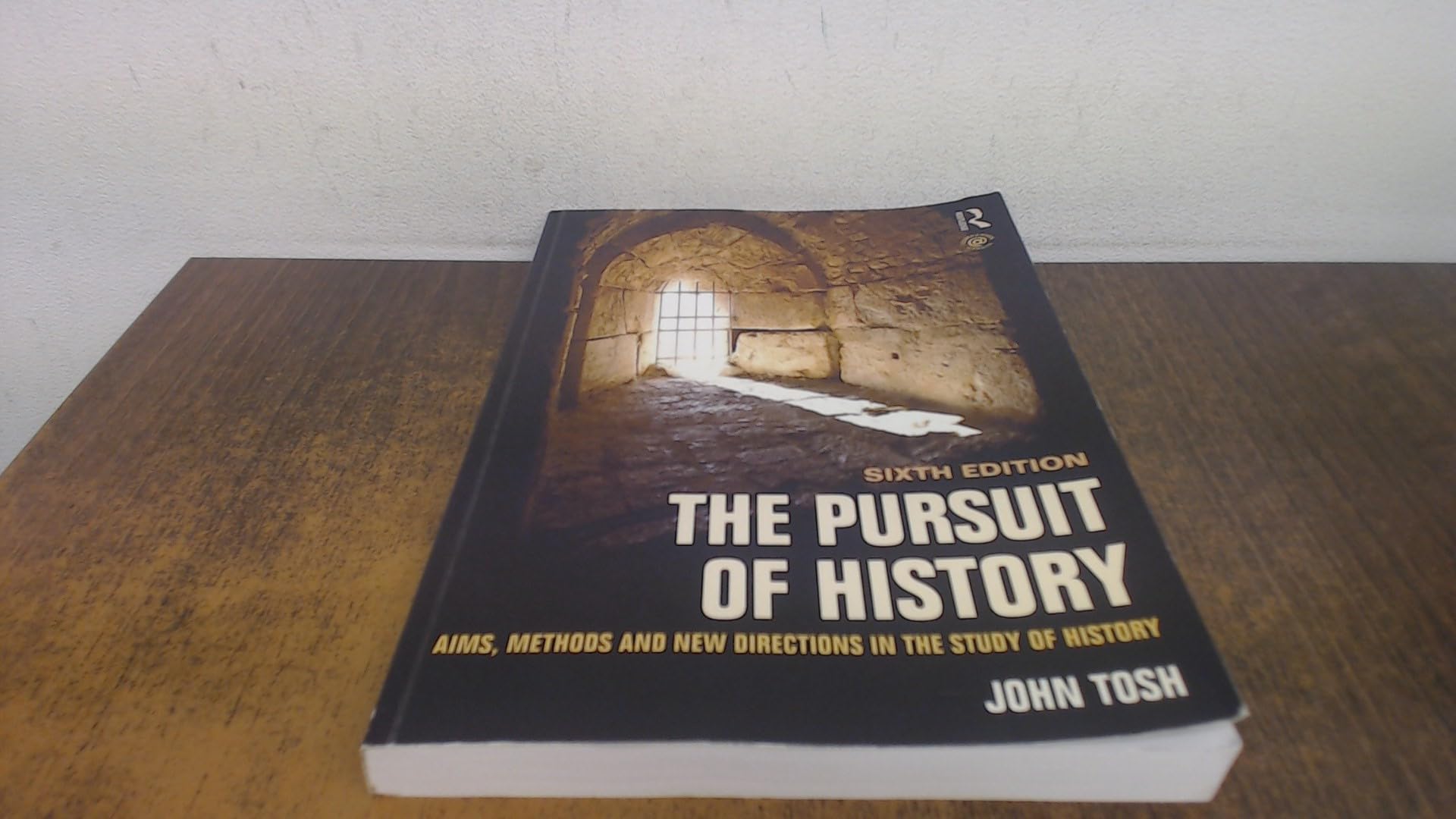 Amazon.com: The Pursuit of History: Aims, methods and new directions in