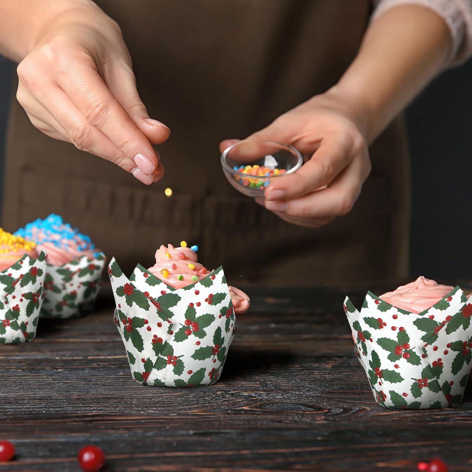Uiifan 200 Pcs Christmas Holly Cupcake Liners Tulip Baking Cups