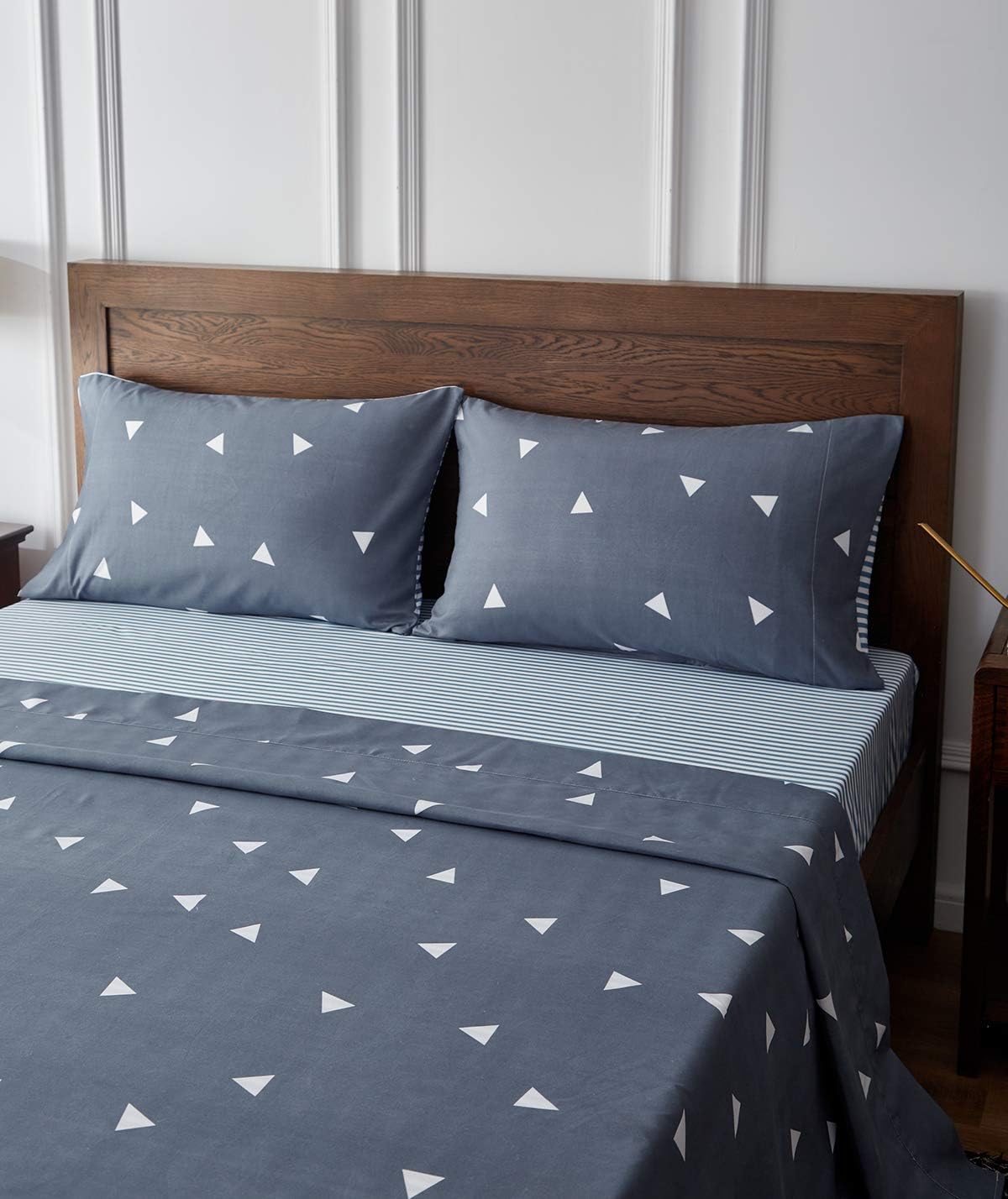 UOZZI BEDDING Printed 4 Pieces Bed Sheets Set King Size 1500 Soft Brushed Microfiber Blue Gray with White Triangles Print Adult Bedding Set