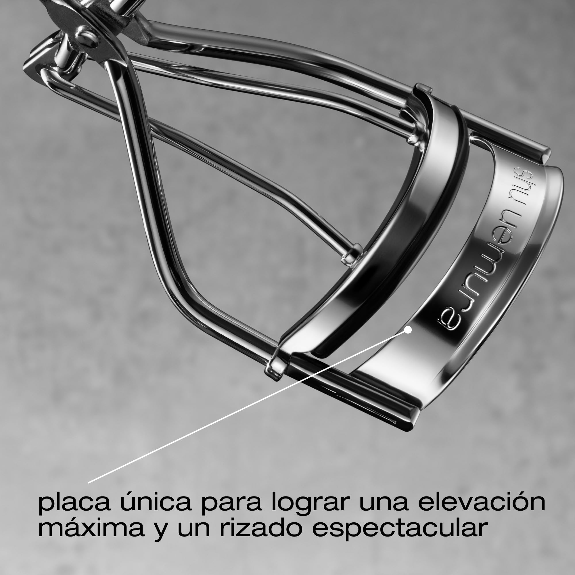 Shu Uemura Rizador de Pestañas, Diseño Único, Rizador de Pestañas Profesional, Óptima Curvatura, Pestañas Más Largas, Preciso y Sin Pellizcar, Recambio de Almohadilla de Silicona Incluido