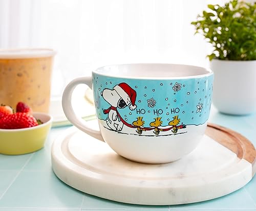 Miniatura 5 de Silver Buffalo Peanuts Snoopy and Woodstock - Tazón de cerámica para sopa con asa para helado, cereales, bebidas, capacidad para 24 onzas