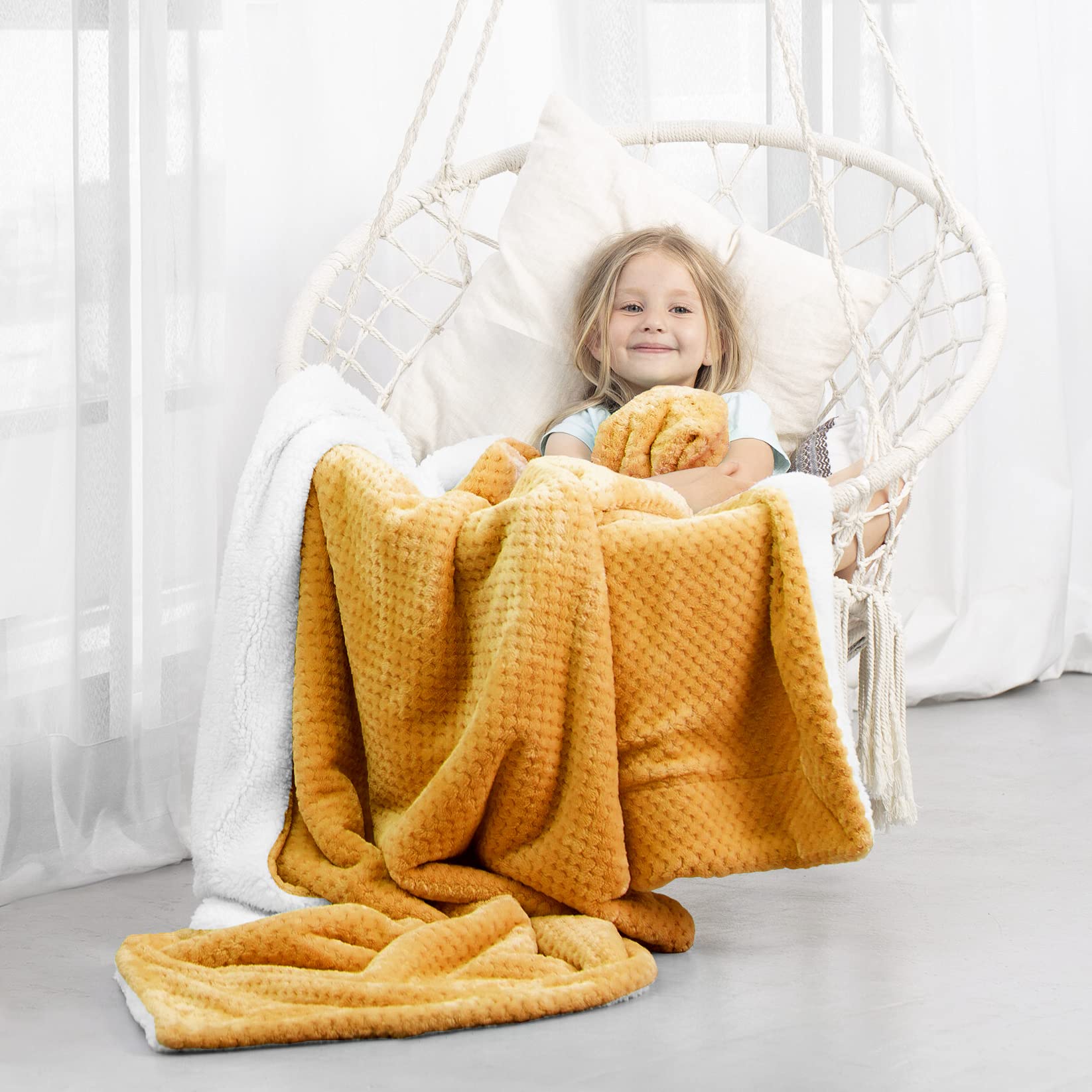 AmeliaHome Deken 70x150 cm delicate stiksels Sherpa lamsvel look woondeken Shleepy zwart