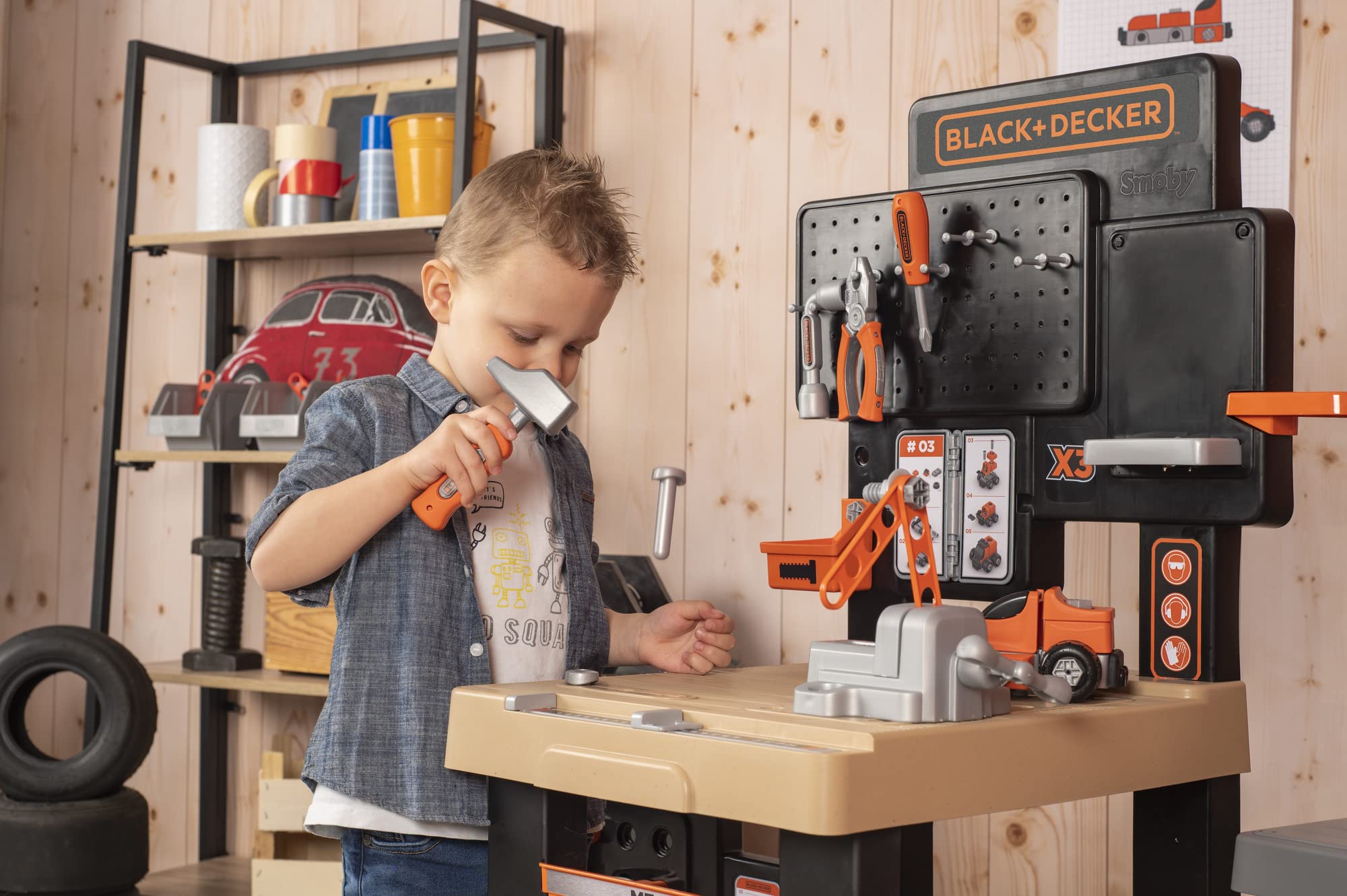 Smoby - Black+Decker - Mega Center - Zabawka do samodzielnego wykonania warsztatu - Mechanika, hydraulika, malowanie, stolarstwo - Wiele akcesoriów w zestawie - Od 3 lat - Wyprodukowano we Francji