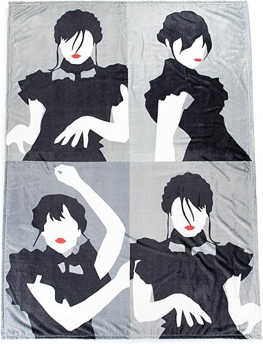 Jay Franco Manta de felpa para niños, suave y cómoda, de 50 x 70 pulgadas, para sofá o cama, acogedora decoración del hogar para sala de estar y