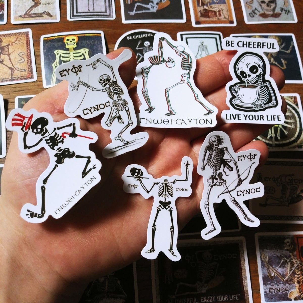 Amazon.co.jp: ドクロ ステッカー62枚骨 スカル 骸骨 棺桶 ホラー