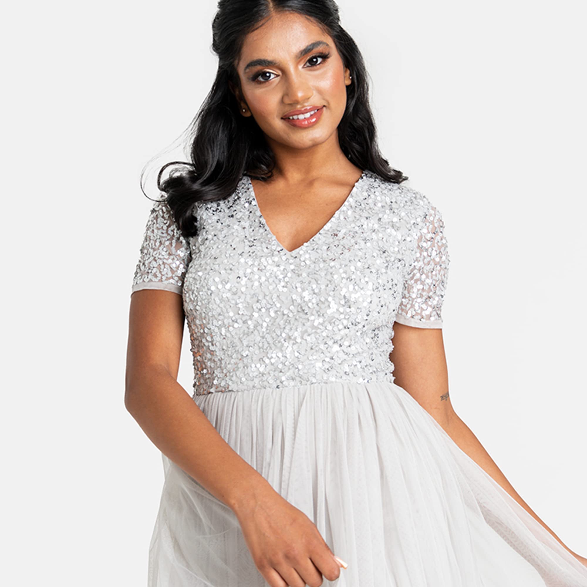 Maya Deluxe Abendkleid mit Pailletten Cocktailkleid Damen mit V-Ausschnitt Tüllkleid Grau Größe 36 – Bild 4