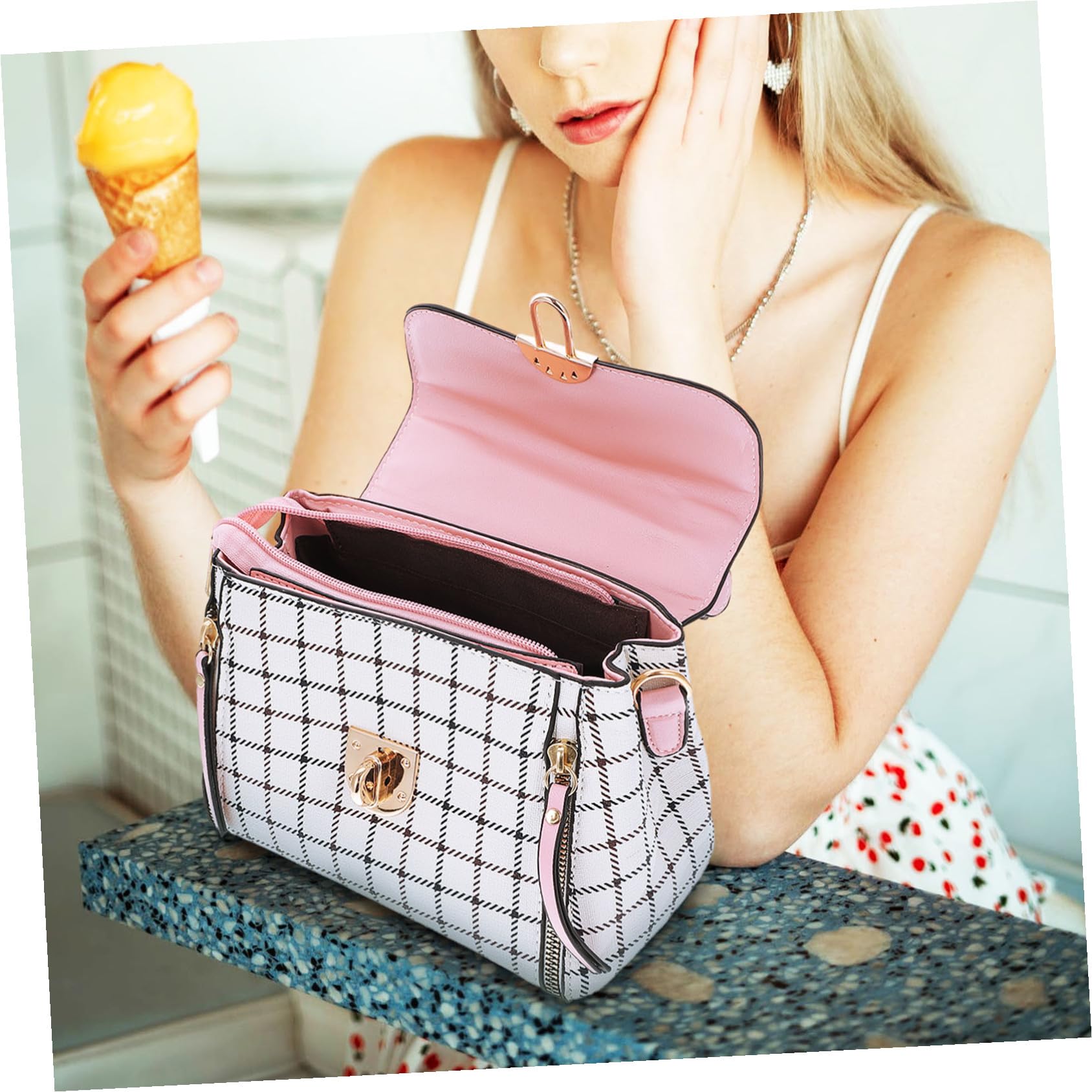 ORFOFE Bolso Bandolera Mujer Estilo Coreano Resistente y Compacto Bolso Hombro Cruzado con Capacidad para Móvil y Cosméticos Material PU y Aleación de Zinc