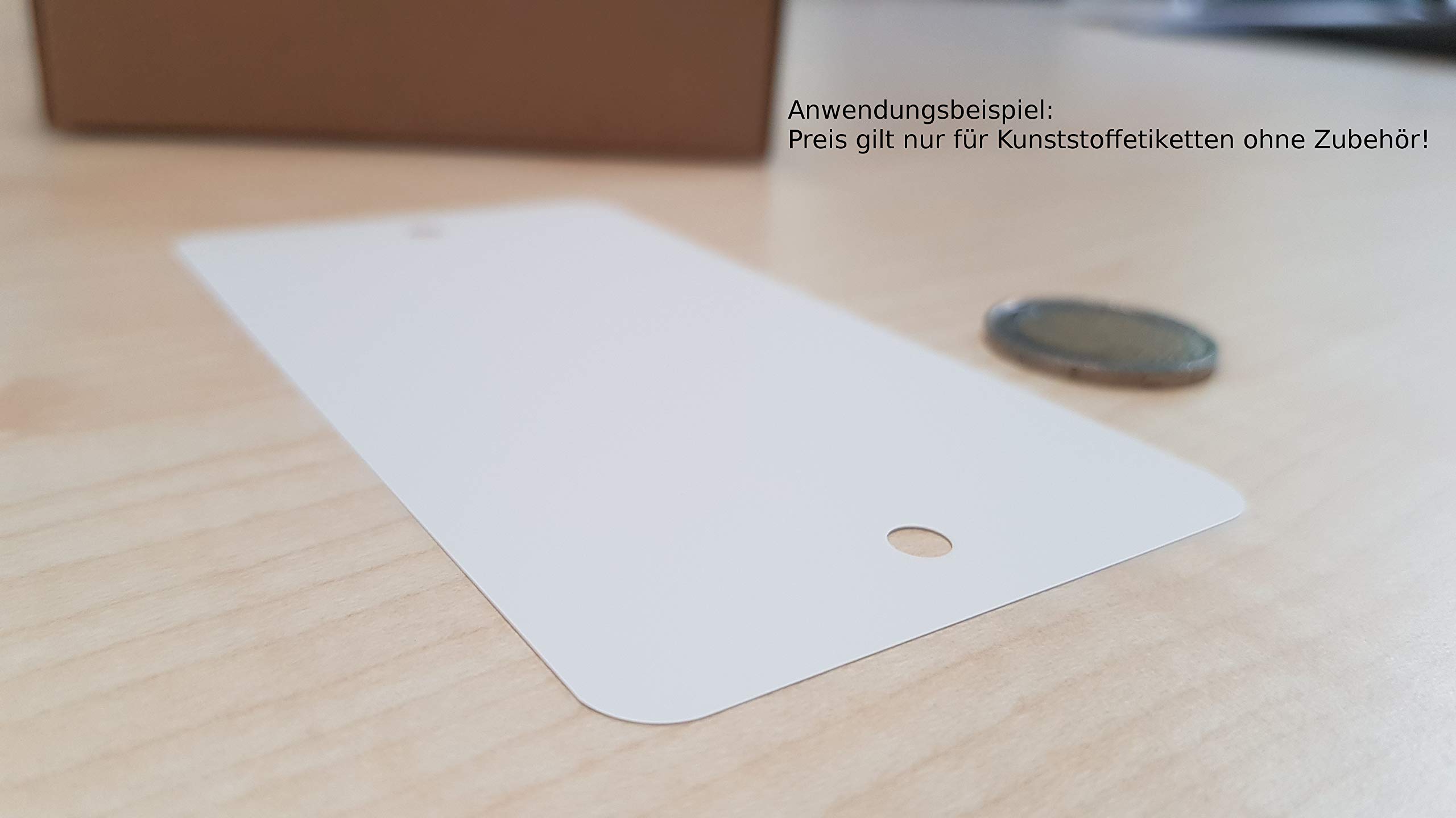 MASHPAPER Kunststoff-Etiketten, PVC weiß 65 x 120 mm - 1.000 Stück | Robuste weiße PVC-Warenanhänger mit Lochung an den kurzen Seiten, beidseitig mattiert, wetterfest und langlebig, 660141