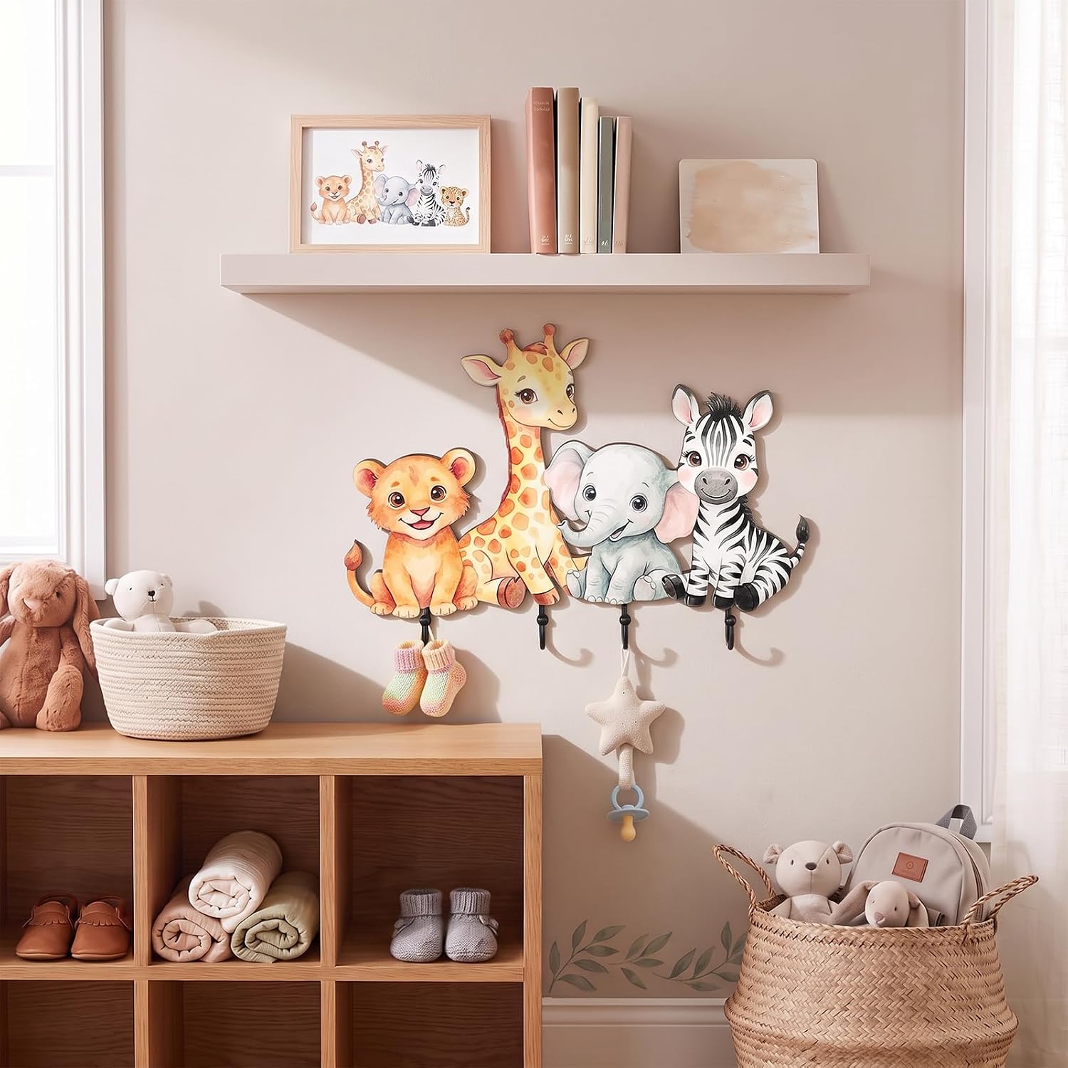 Marsui Safari Animal Wall Hooks Wooden Coat Hooks for Nursery Wall Decor | Safari Jungle Theme, Lion Giraffe Zebra Elephant Design, Easy Wall Mount, Hanger for Bedroom Bathroom Home Decor