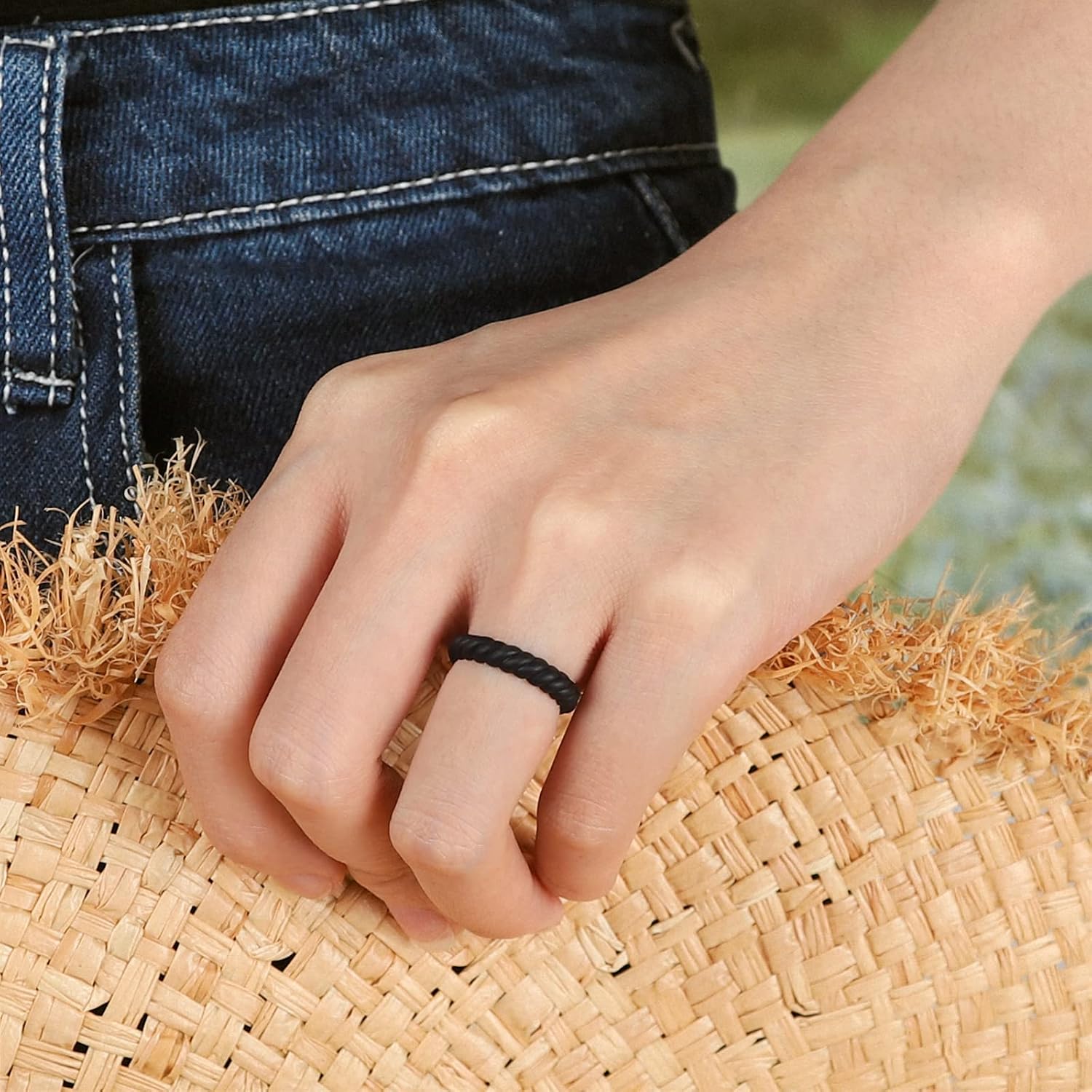 Egnaro Silicone Wedding Ring for Women,Thin and Stackble Braided Rubber Wedding Bands,No-Toxic,Skin Safe