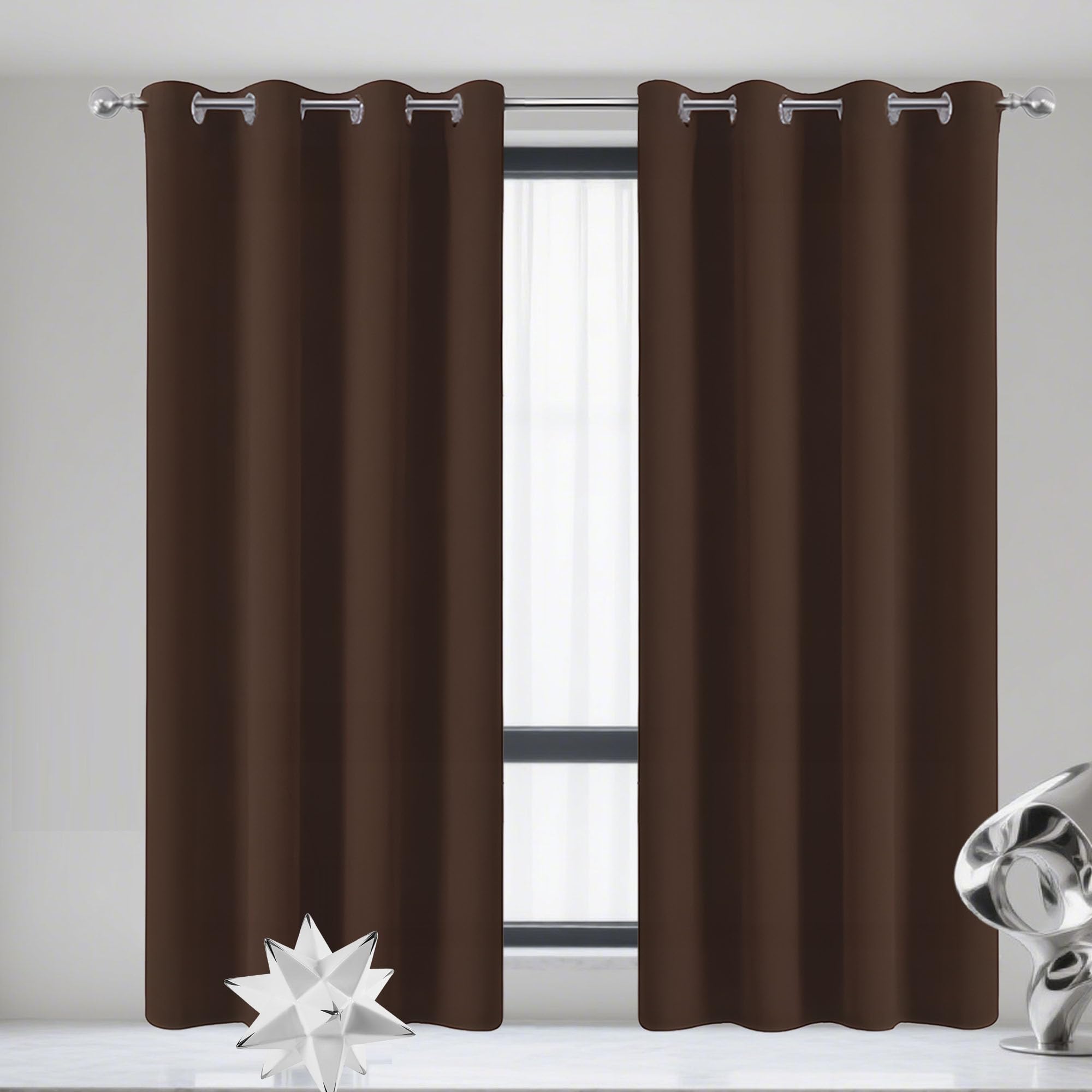 Rideaux salon anti bruit bruns parfaits pour créer un cocon dans la chambre adulte
