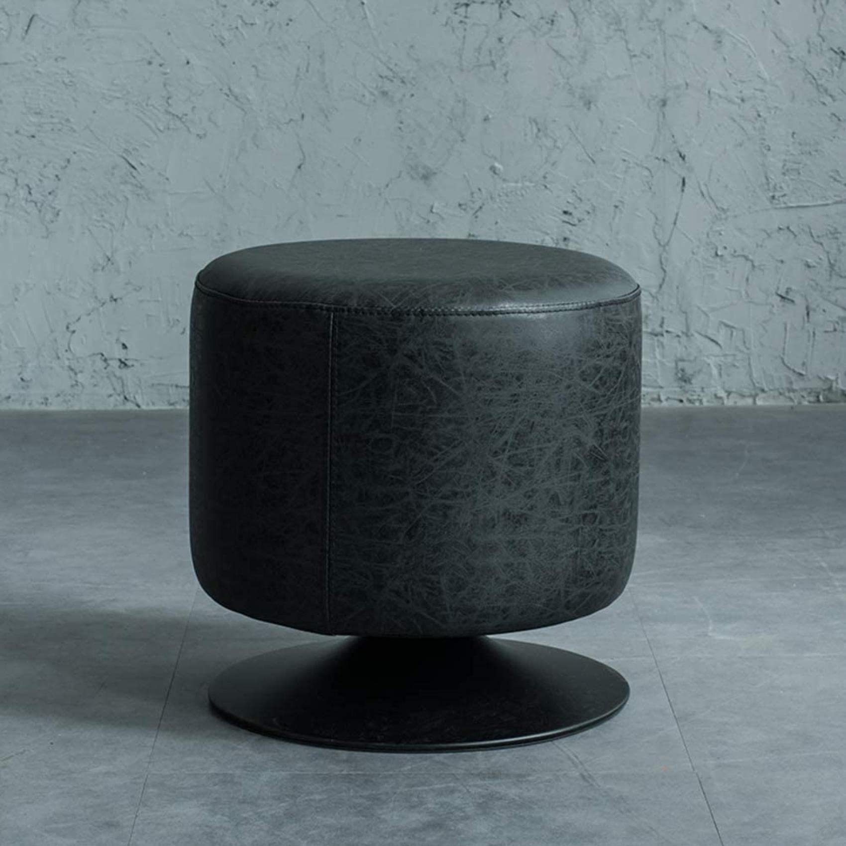 Repose-pieds rembourré en similicuir moderne avec rangement et fonction pouf pour salon