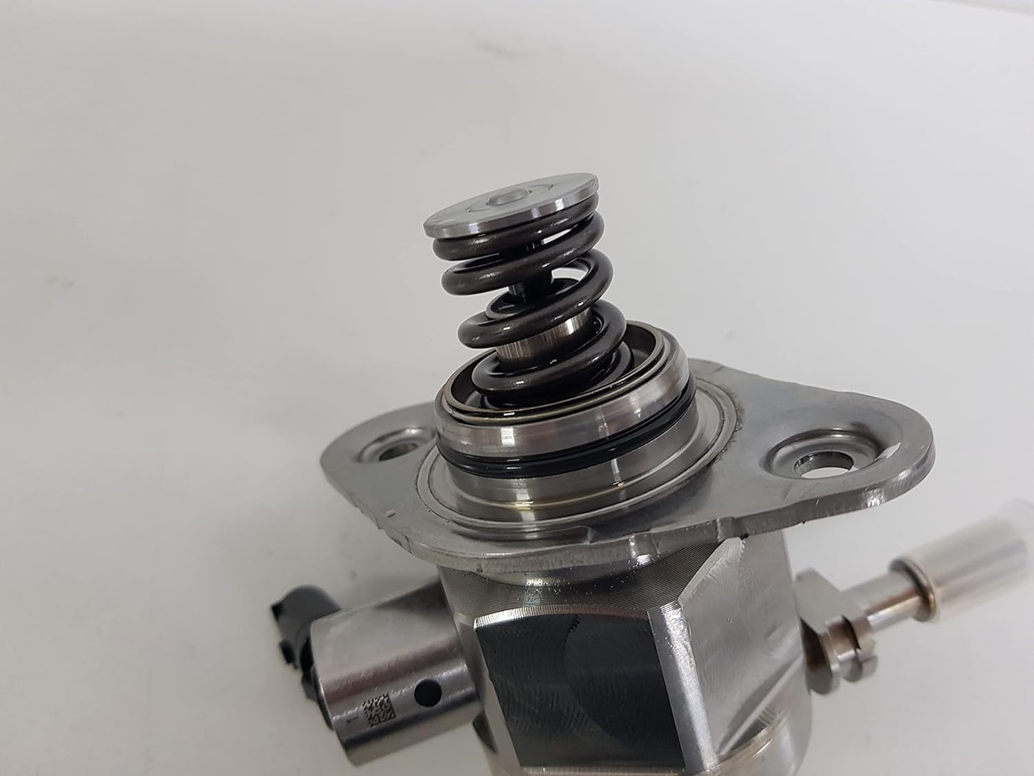 Genuine OEM 35320-2B250 Pump - High Pressure / 353202B250 for Hyundai Accent 18-19 Sonata 18-19 Kia Optima 19-20 Rio 18-19 Soul 17-19