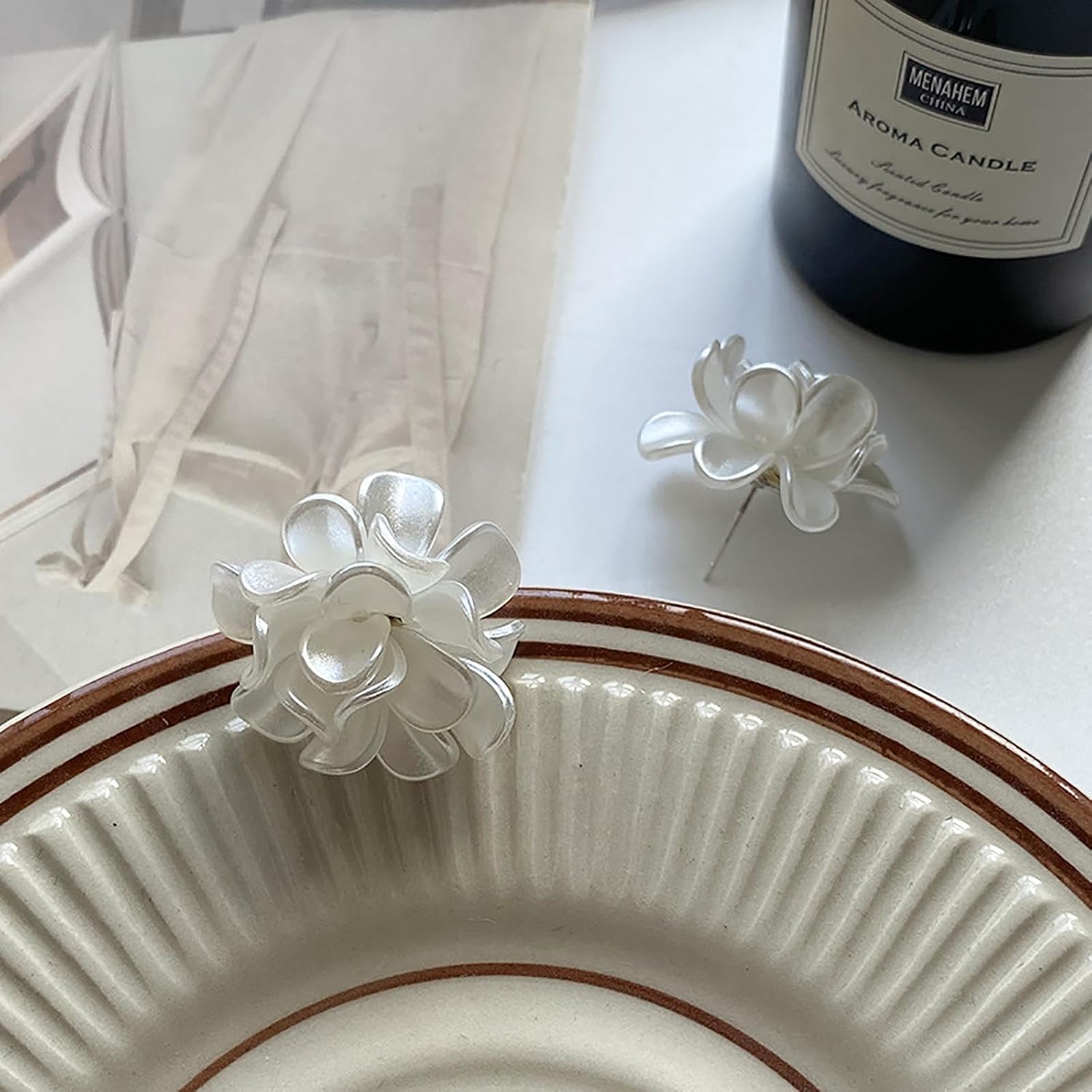 W WEILIRIAN Boho Pearl Flower Stud Earrings - White, Floral - Perfect for Girls & Women - Gift, Dress Up, Wedding, Valentine's Day - Image 4