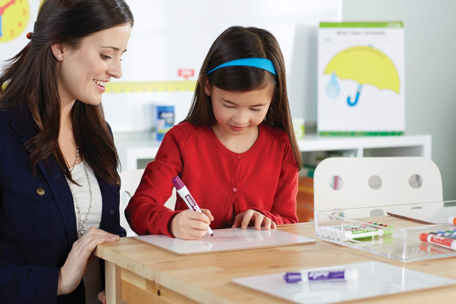 Low Odor Dry Erase Marker Set with White Board Eraser and Cleaner | Chisel Tip Dry Erase Markers | Assorted Colors, 4-Ct with Cleaner + Eraser : Office Products
