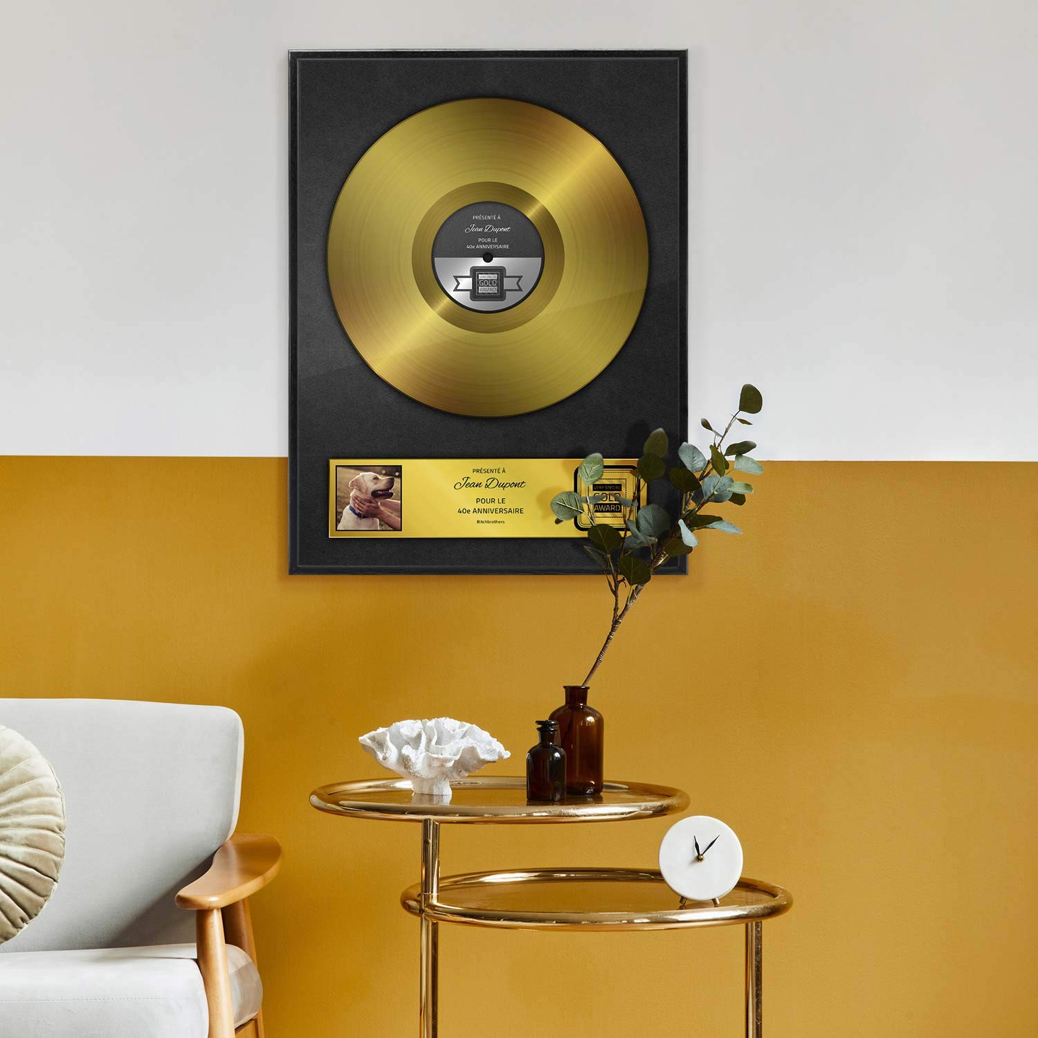 Disque doré personnalisé avec cadre en bois, cadeau personnalisé avec nom et date, circonférence, décoration murale avec cadre (DIN A3, 30 x 42 cm, français)
