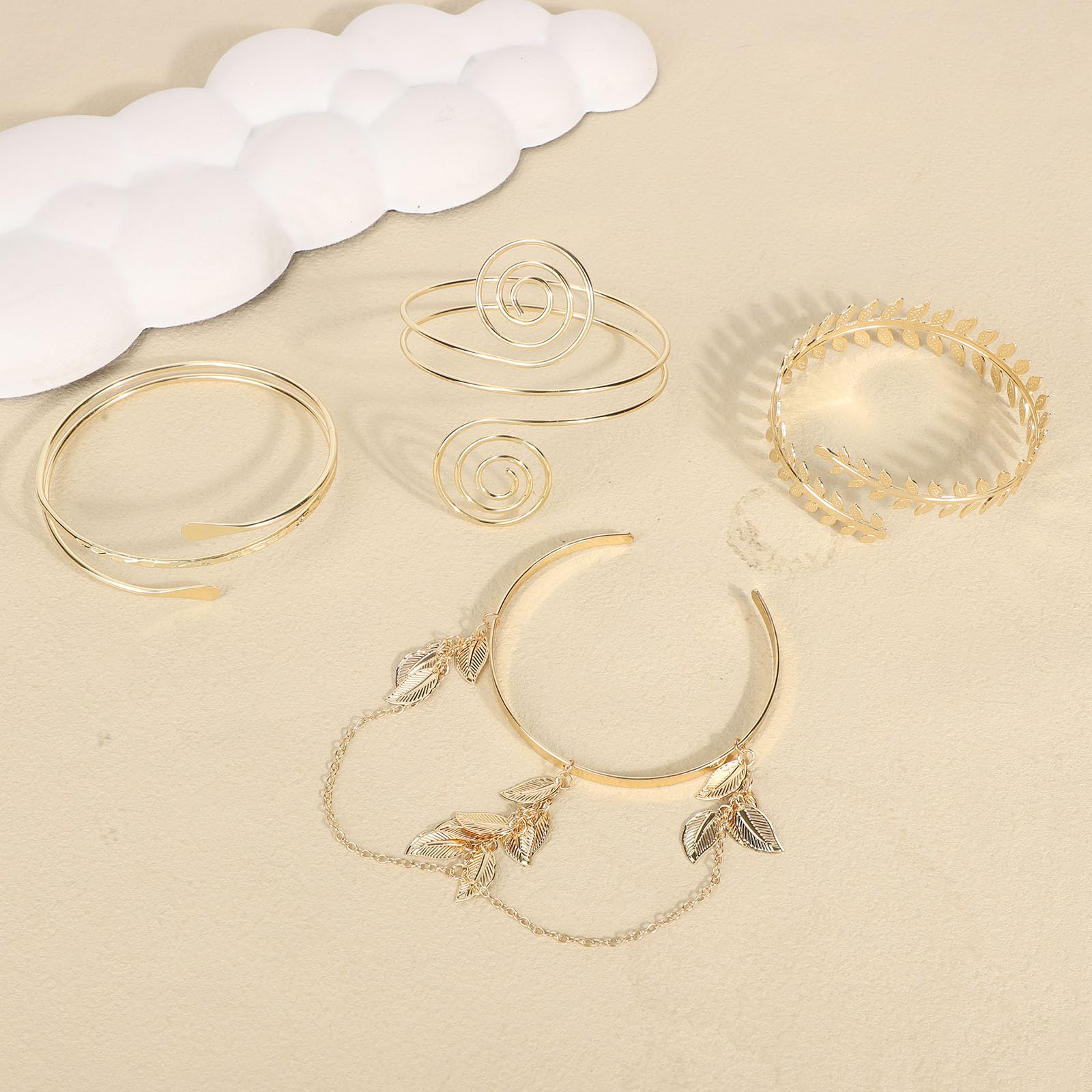 4 Sztuki Złote Bransoletki na Ramię, 4 Style Regulowane Otwarta Bransoletka Ramię Modna Spiralna Bransoletka dla Kobiet Prezent w Stylu Boho na Letnią Plażę