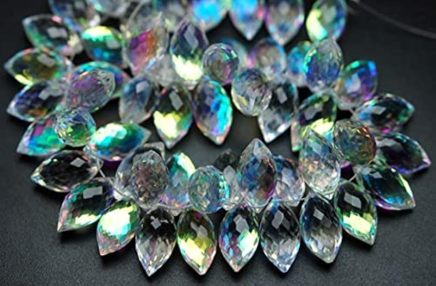 Briolettes quartz arc-en-ciel facettées 8x14mm pour fabriquer des bijoux d'été uniques