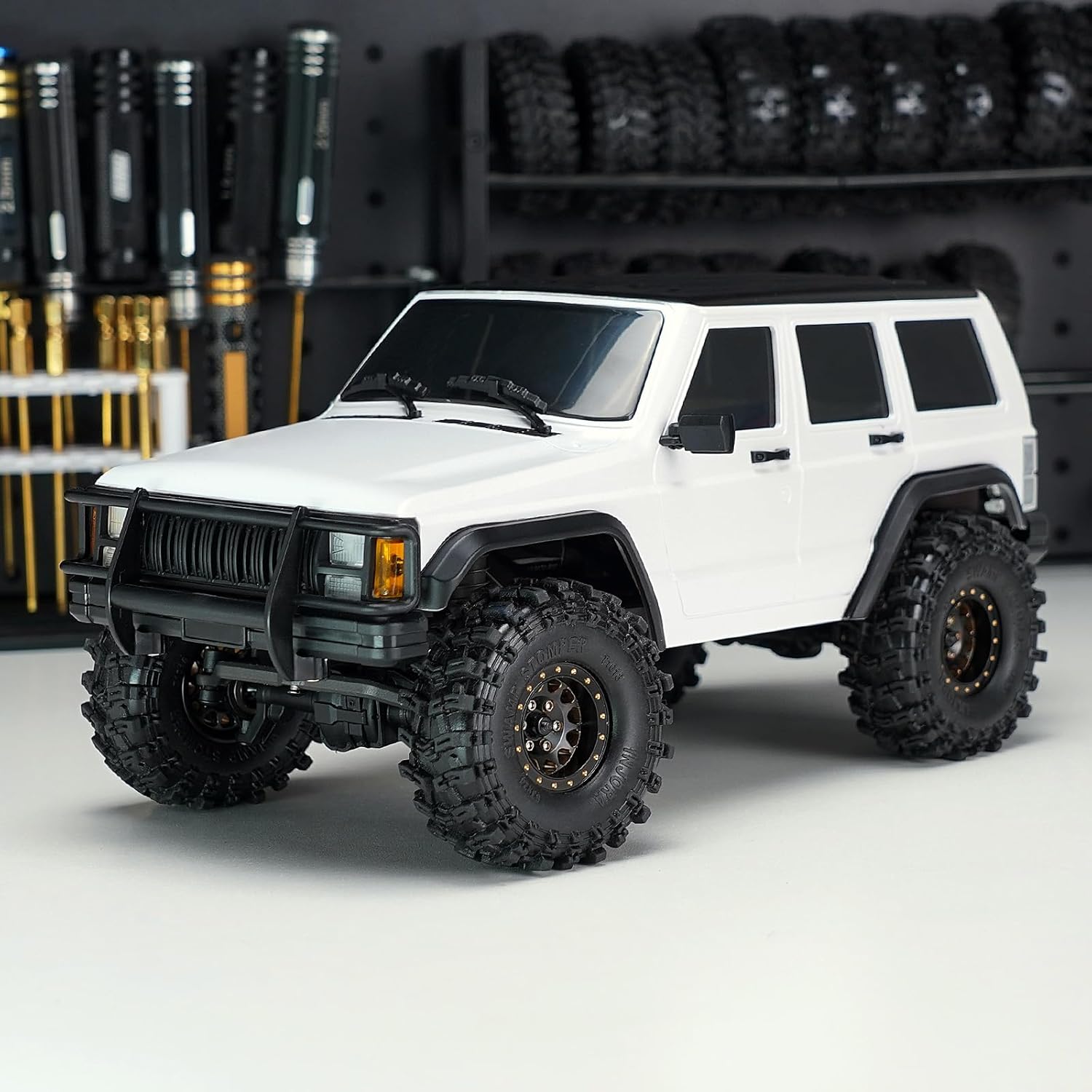 INJORA 6.10in 133g Wheelbase ABS Hardtop Cherokee Body for TRX4M Bronco Defender Chassis 1/18 RC Crawler Upgrade(Pearl White)