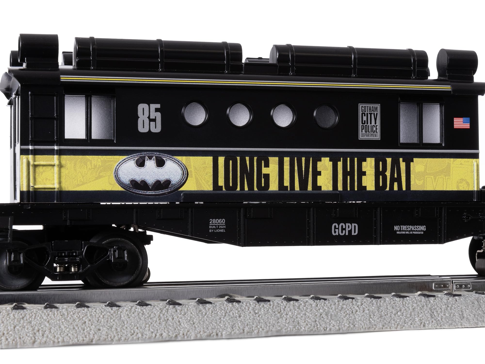 Snapklik.com : DC Comics Batman 85th Anniversary Bat Signal O Gauge ...