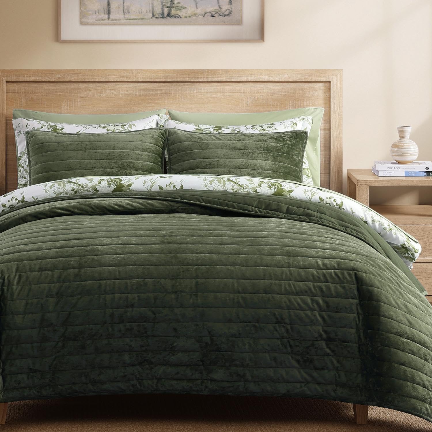 WRENSONGE Velvet Queen Quilt Set-3 Pieces Olive Green Luxurious Striped Channel Velvet Comforter with 2 Shams, Soft Bedspread Coverlet Quilted Bedding Set for All Season Velvet-olive Green Queen(90" x 94”)